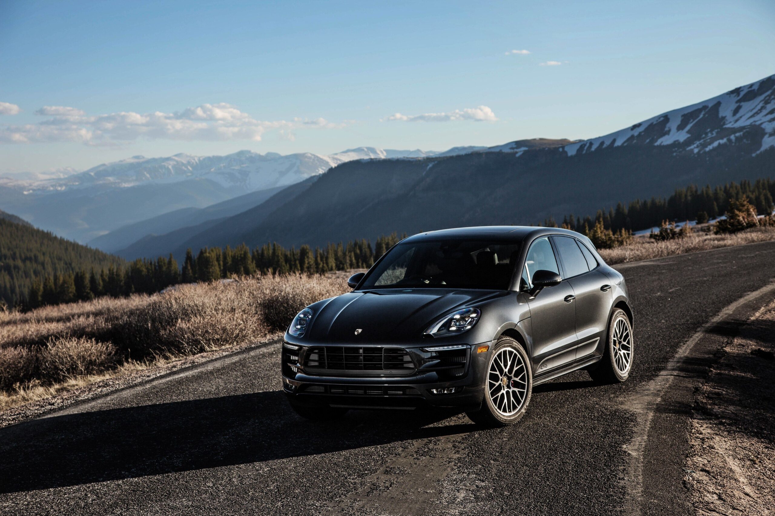 free high resolution wallpapers porsche macan, 2228 kB