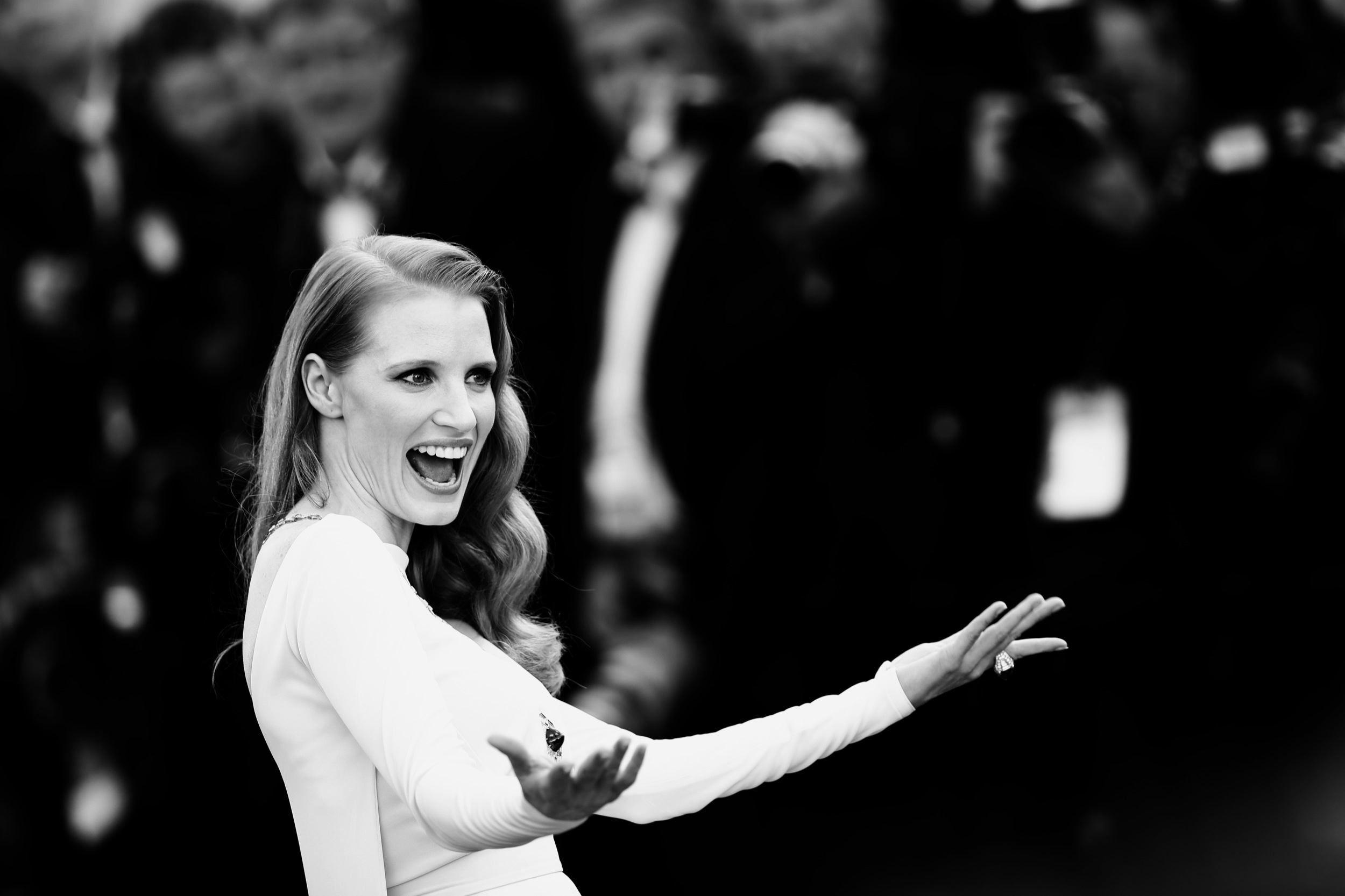 Happy Jessica Chastain Wallpapers 7203