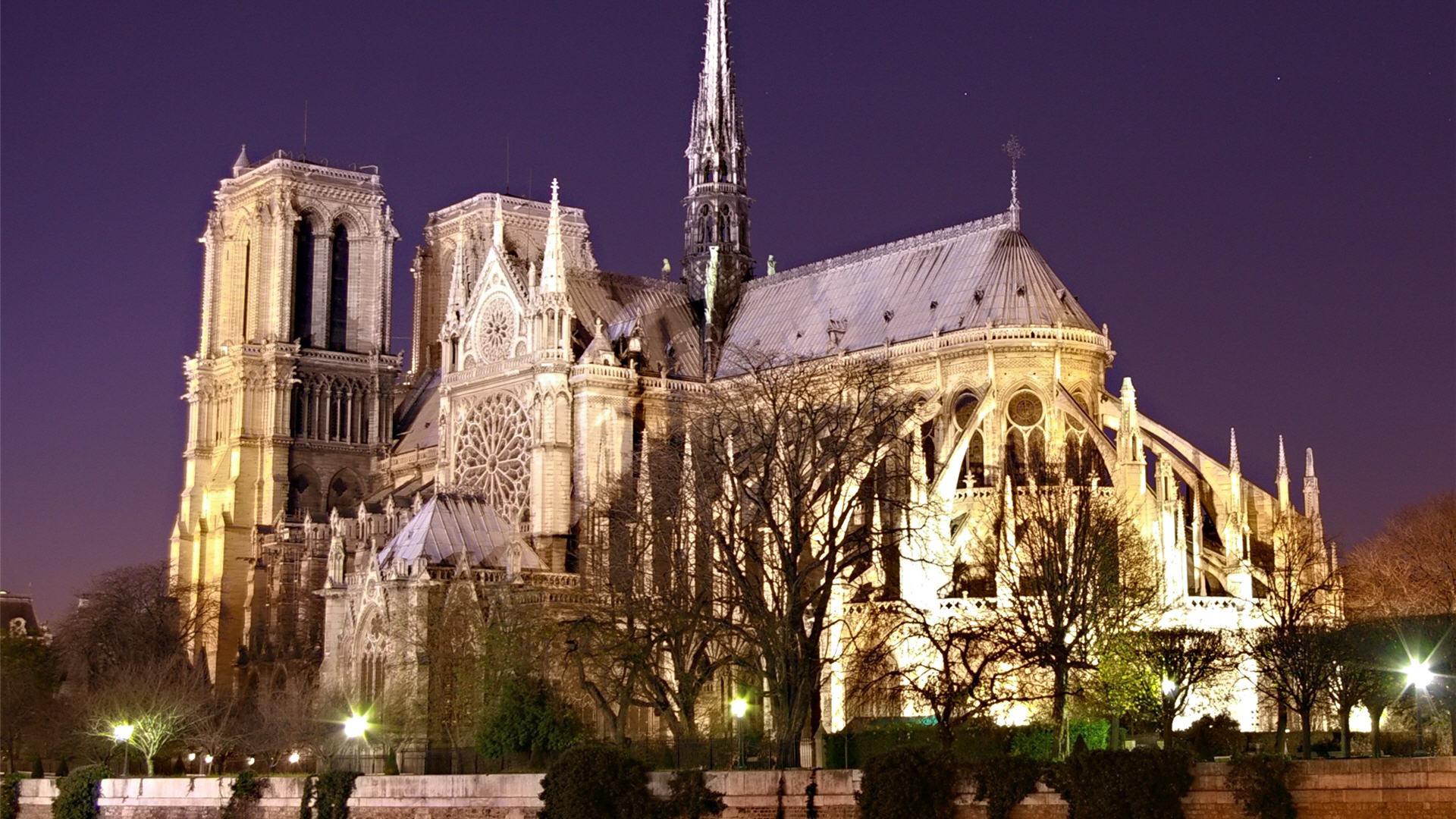 17056 notre dame cathedral wallpapers