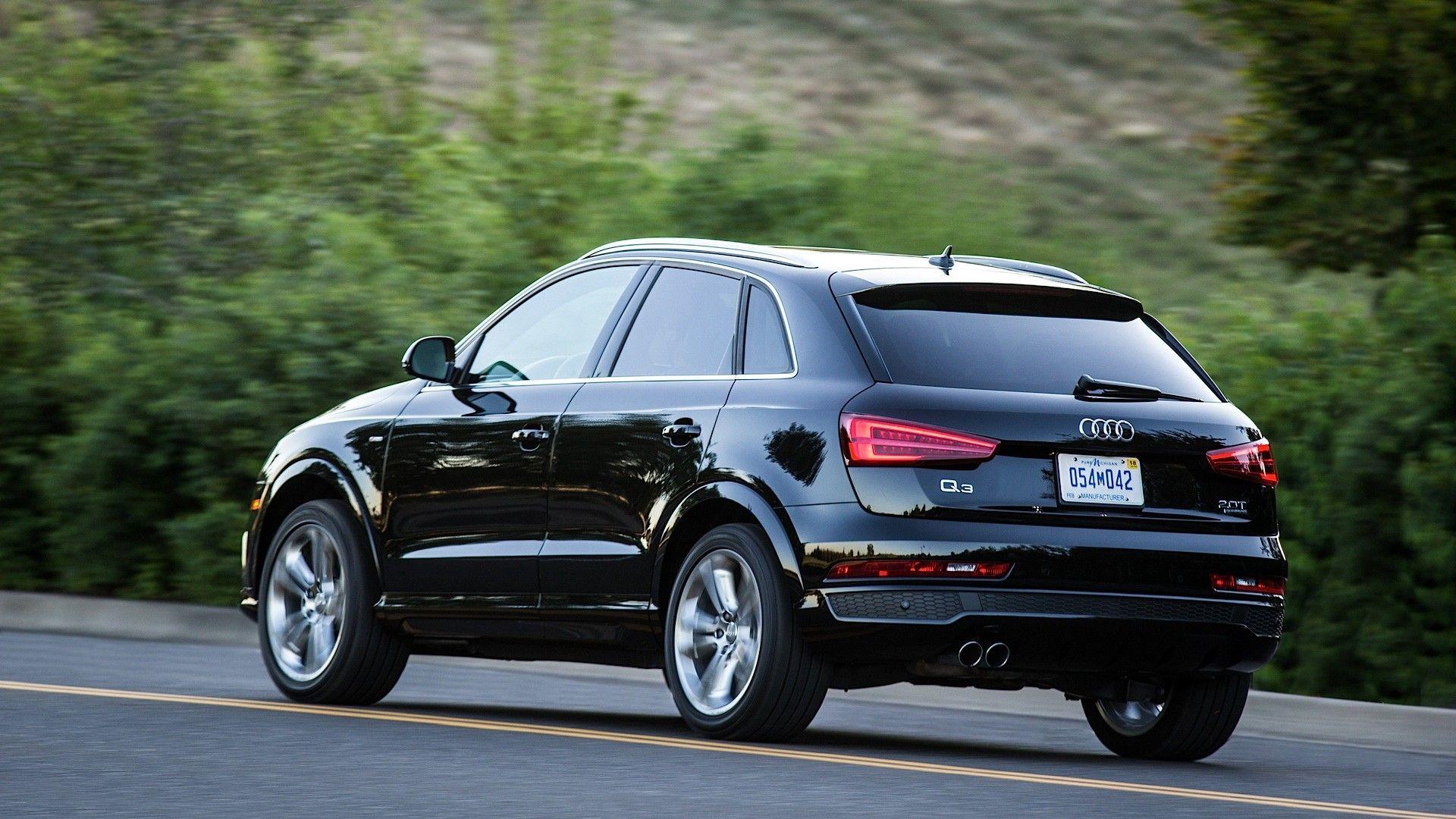 2016 Audi Q3 Rear Wallpapers