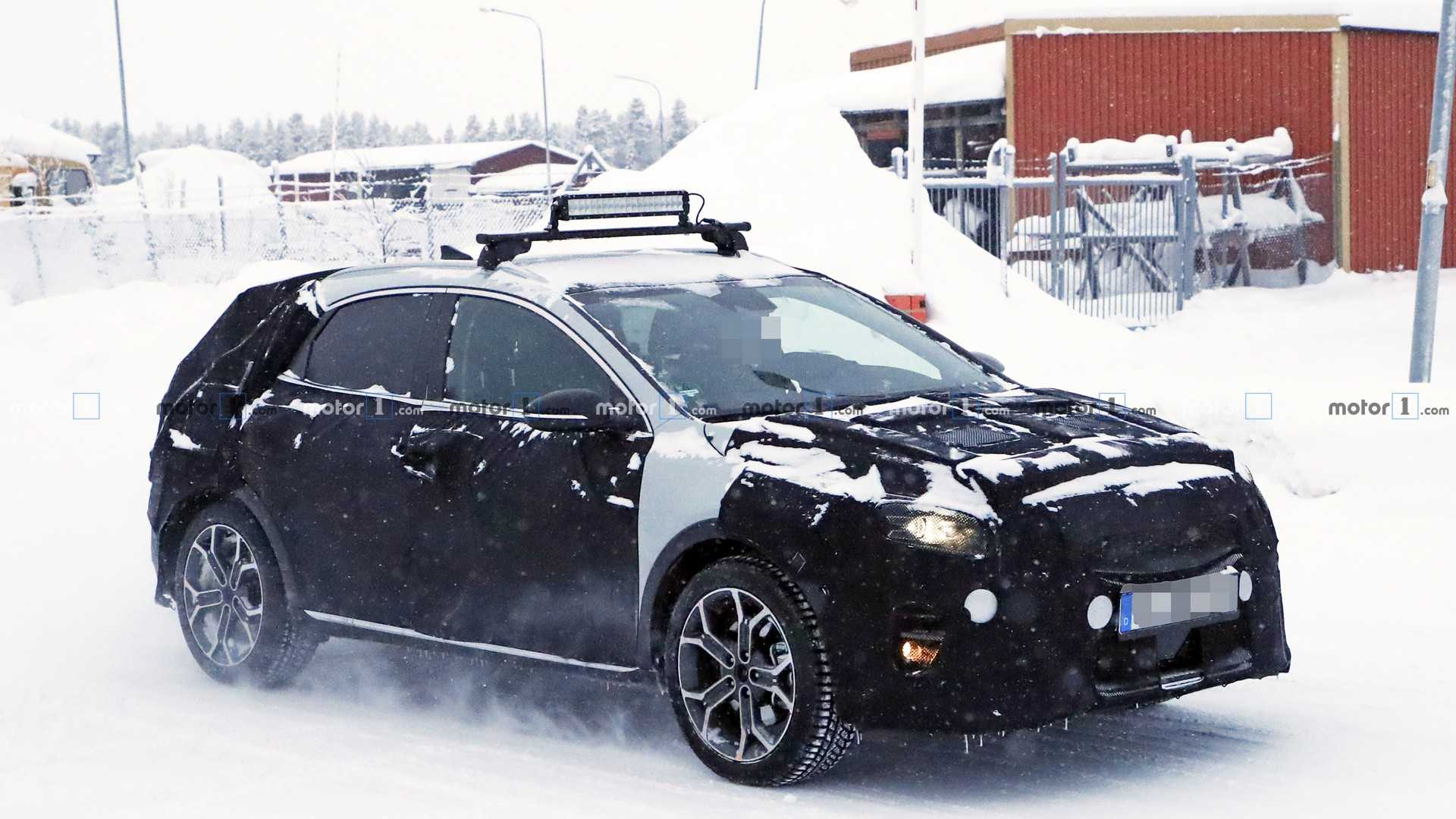 2019 Kia XCeed Crossover Spied Ahead Of Geneva Debut [UPDATE]