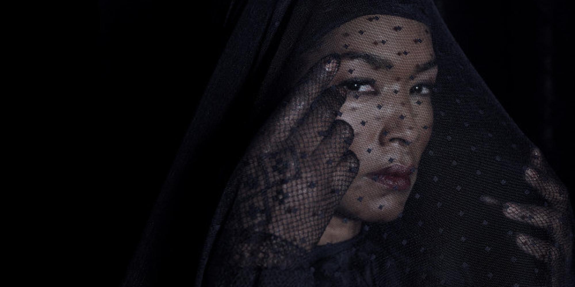 Angela Bassett returns for American Horror Story: Hotel