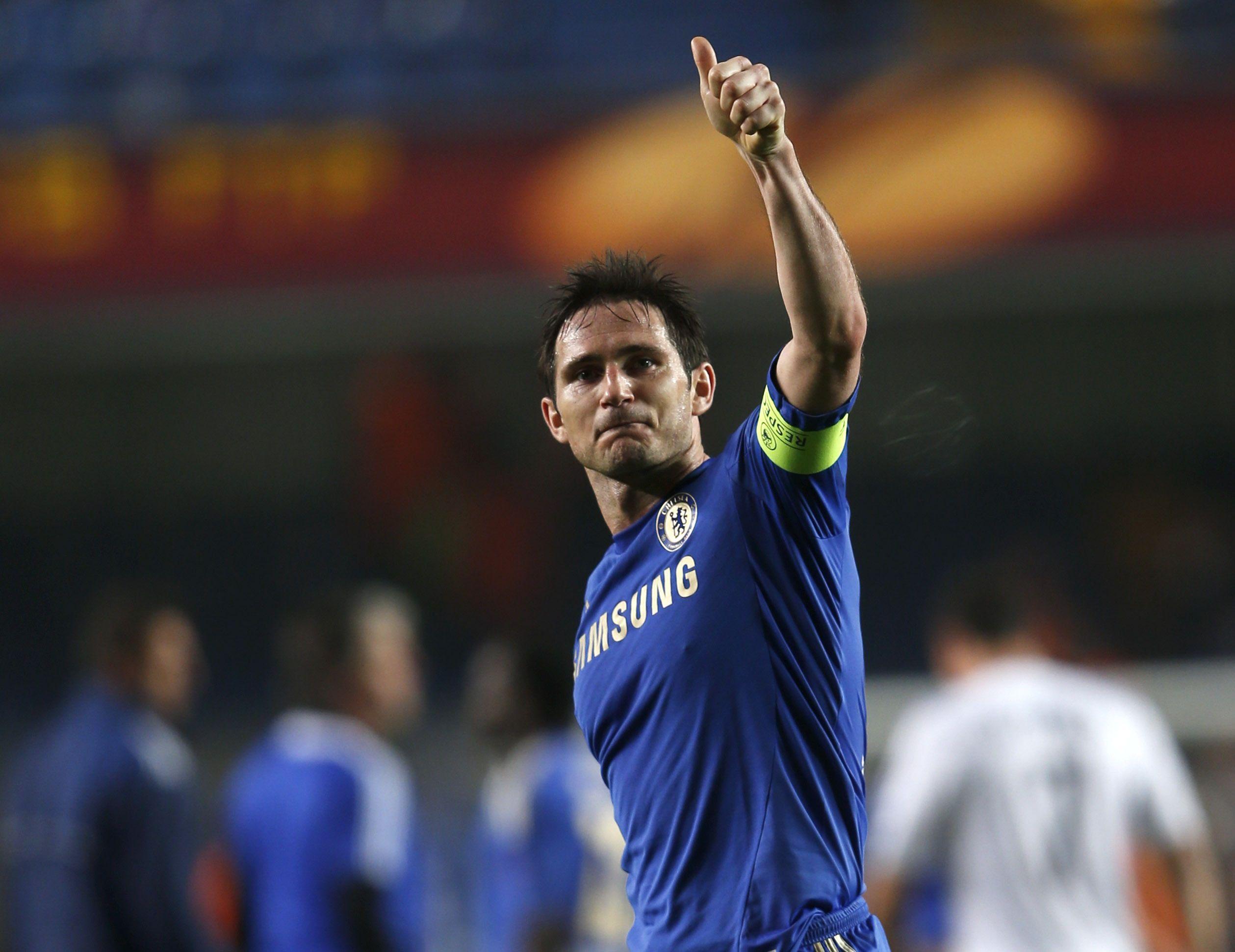 The halfback of Chelsea Frank Lampard wallpapers and image