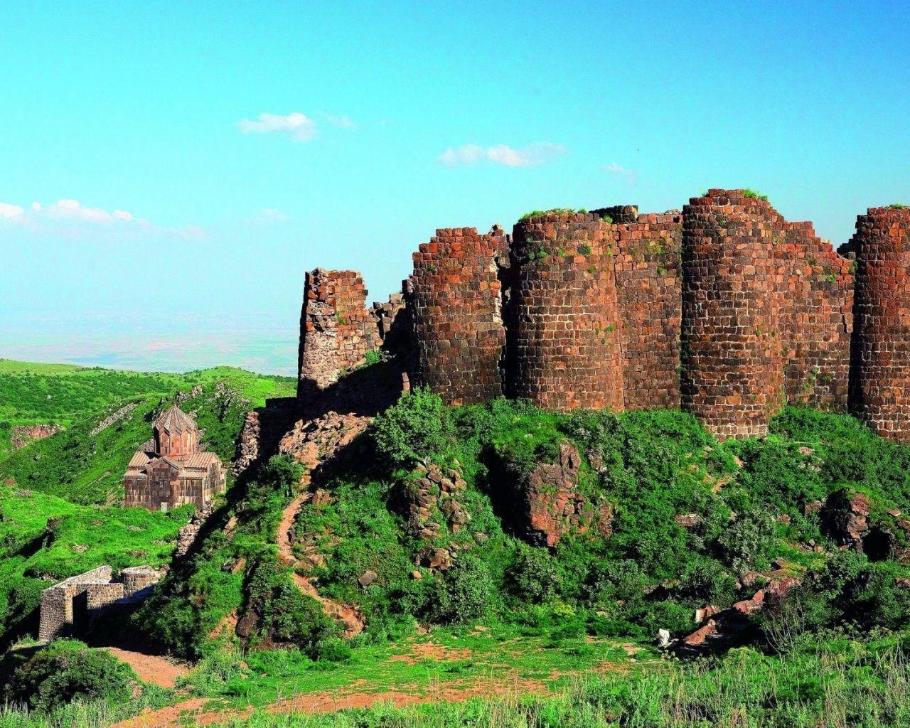 Fortress Amberd Armenia desktop PC and Mac wallpapers