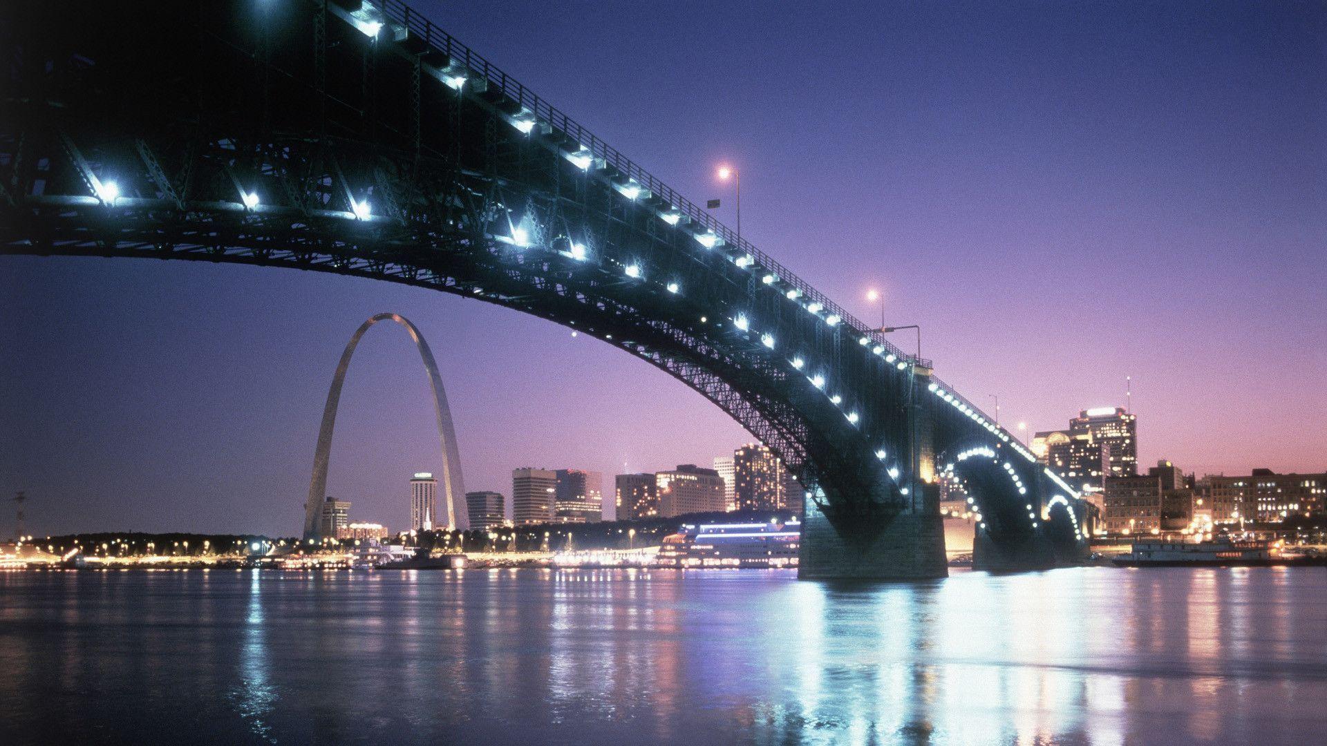 HD A Bridge At Night Into St. Louis Wallpapers