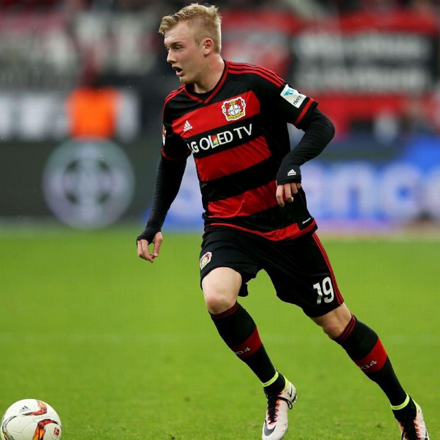 Julian Brandt not leaving Bayer Leverkusen for Bayern Munich