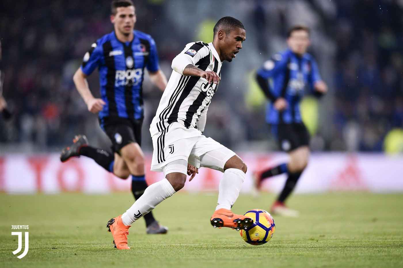 Douglas Costa: Ready for the challenge ahead