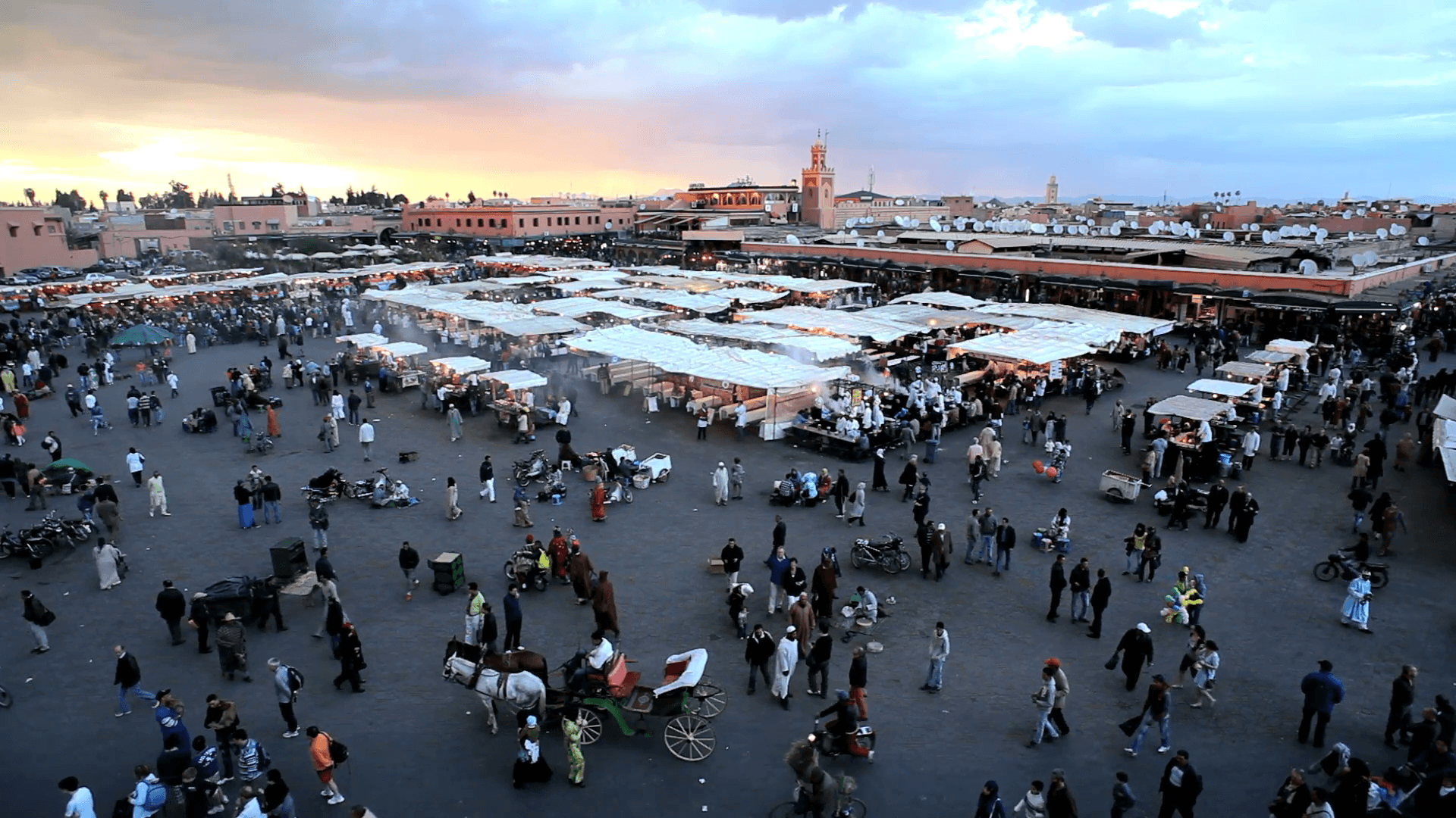 Elevated view over Djemaa el