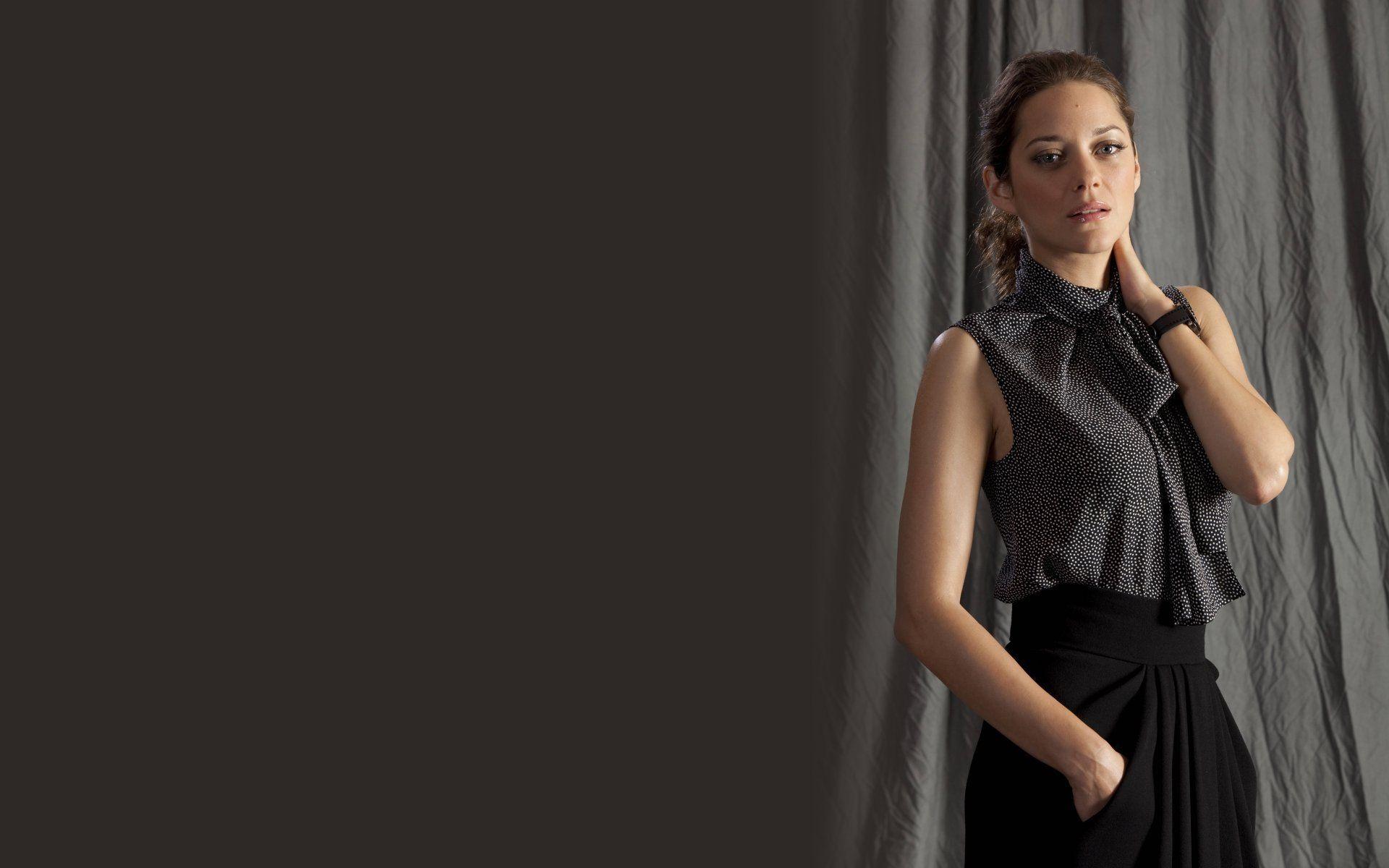 Marion Cotillard Widescreen Wallpapers