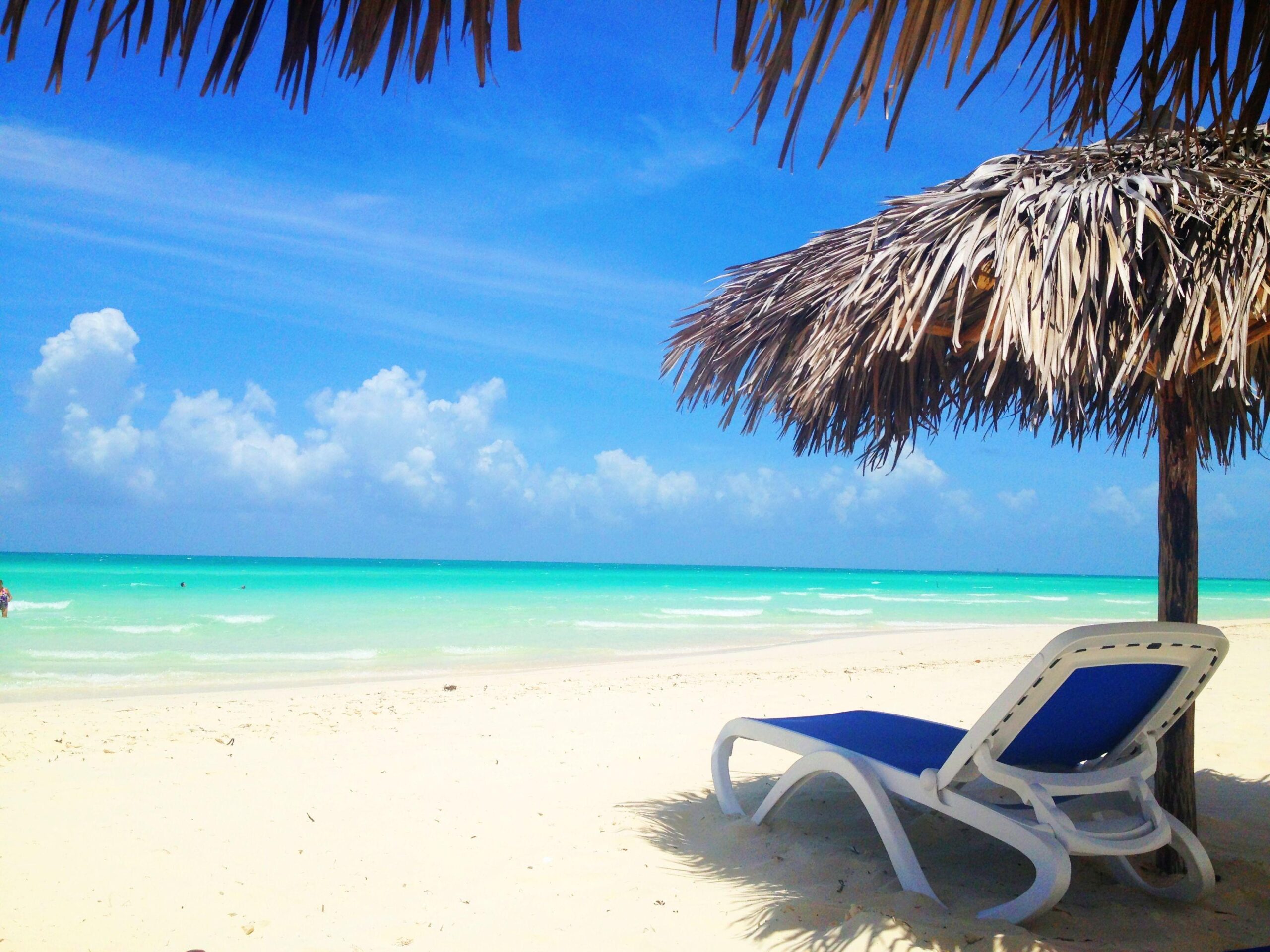 Parasol at the resort of Cayo Santa Maria, Cuba wallpapers and