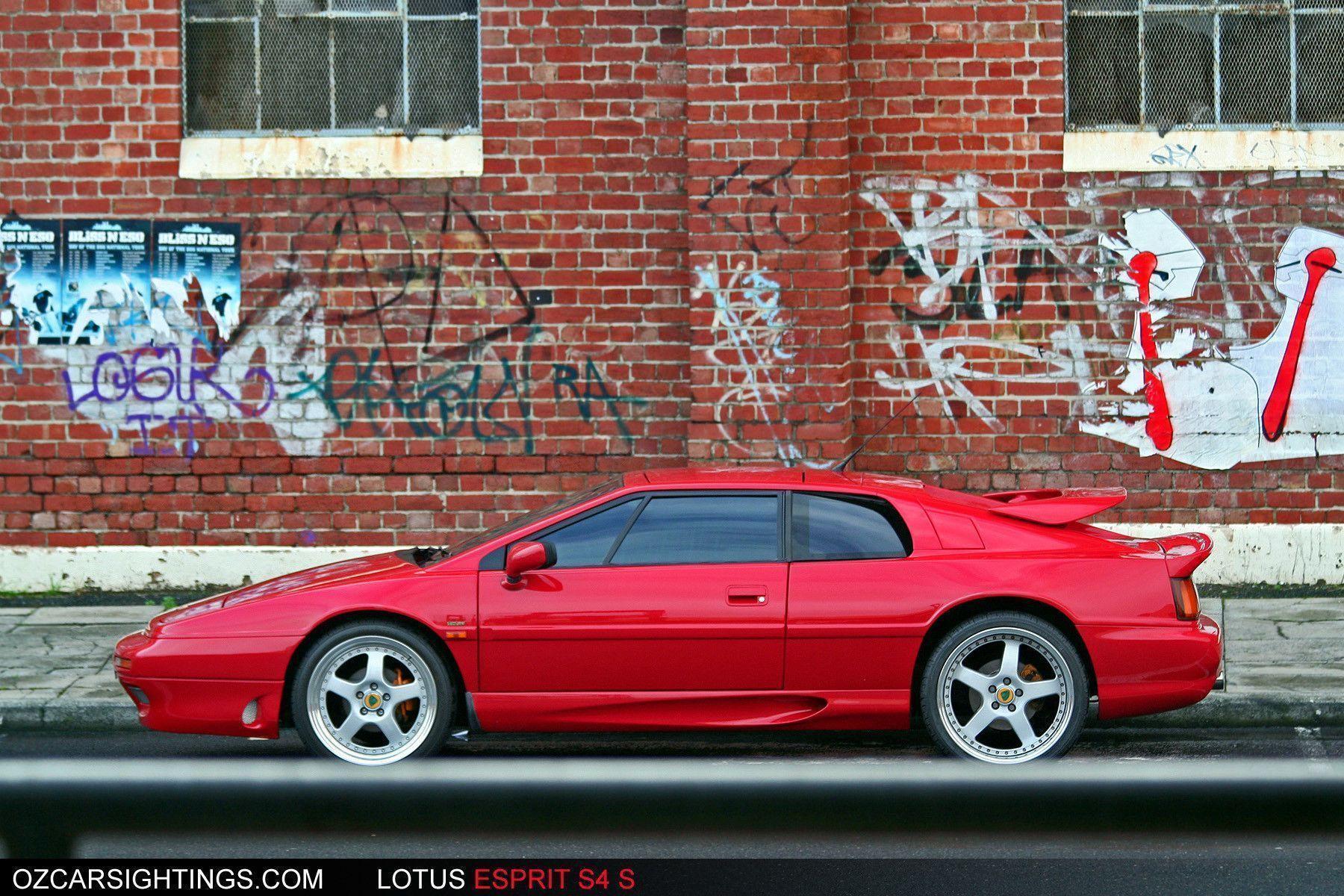 Lotus Esprit Wallpapers