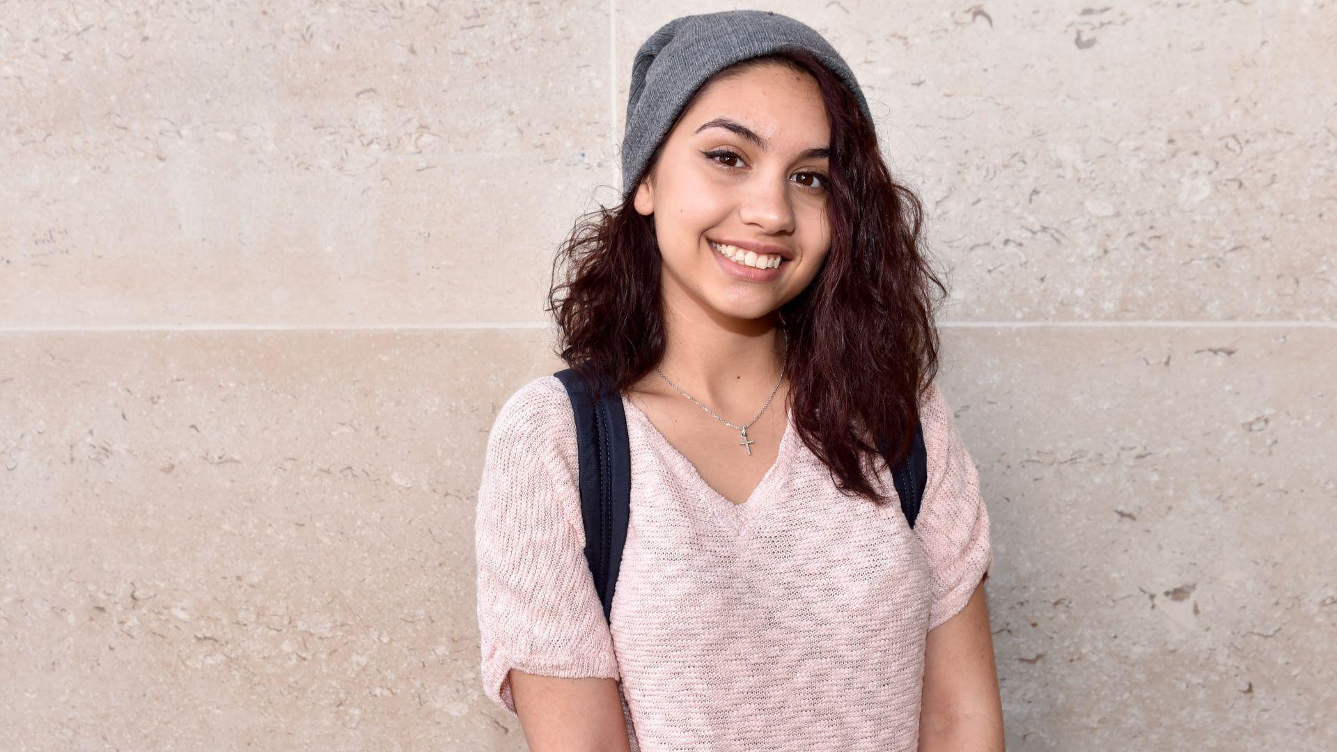 Alessia Cara Wallpapers HD Collection For Free Download