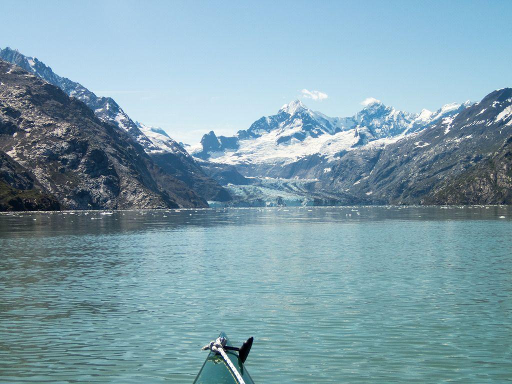 Kayaking into Johns Hopkins Inlet, Glacier Bay National Pa…