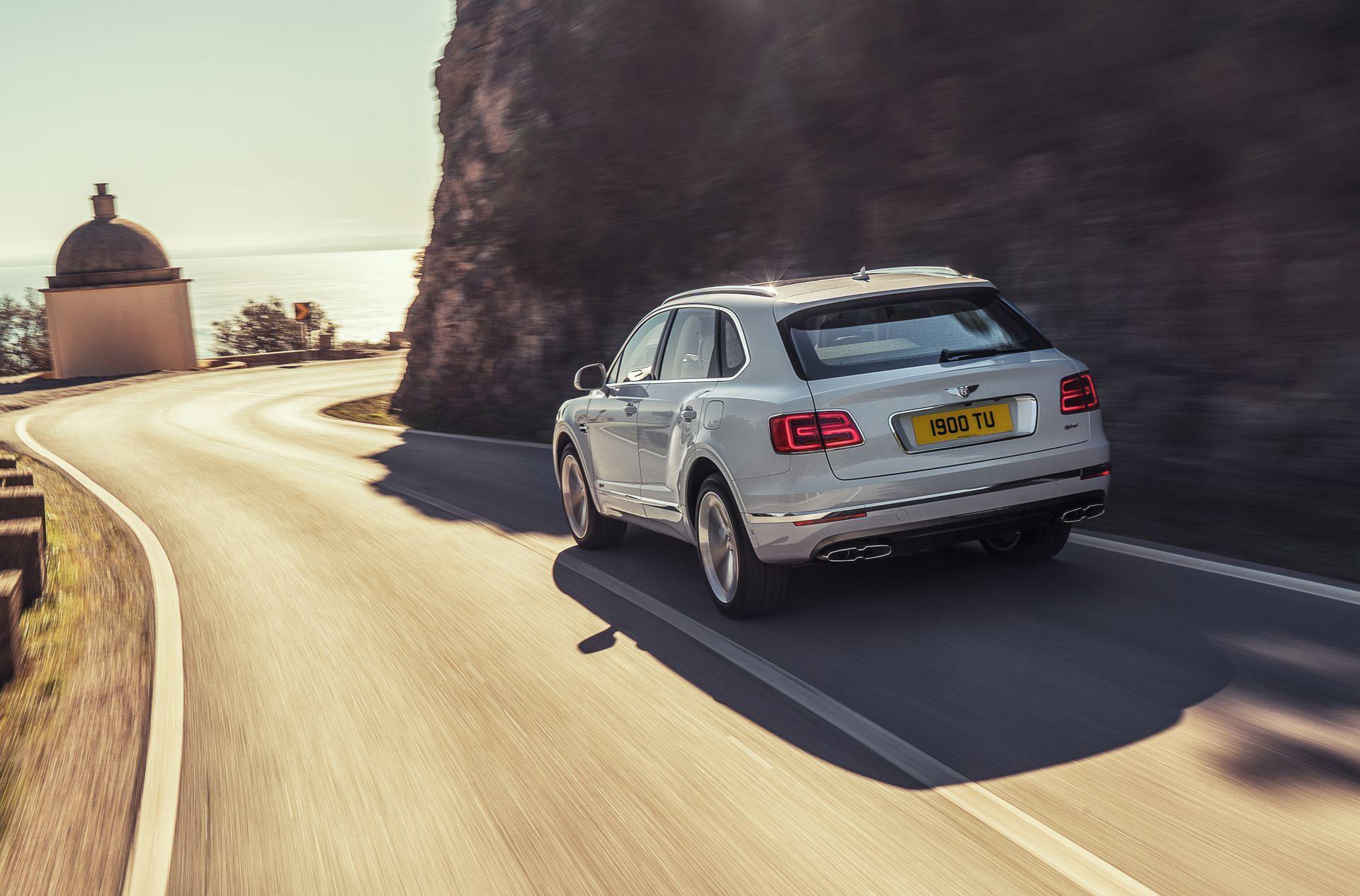 Bentley Bentayga Plug