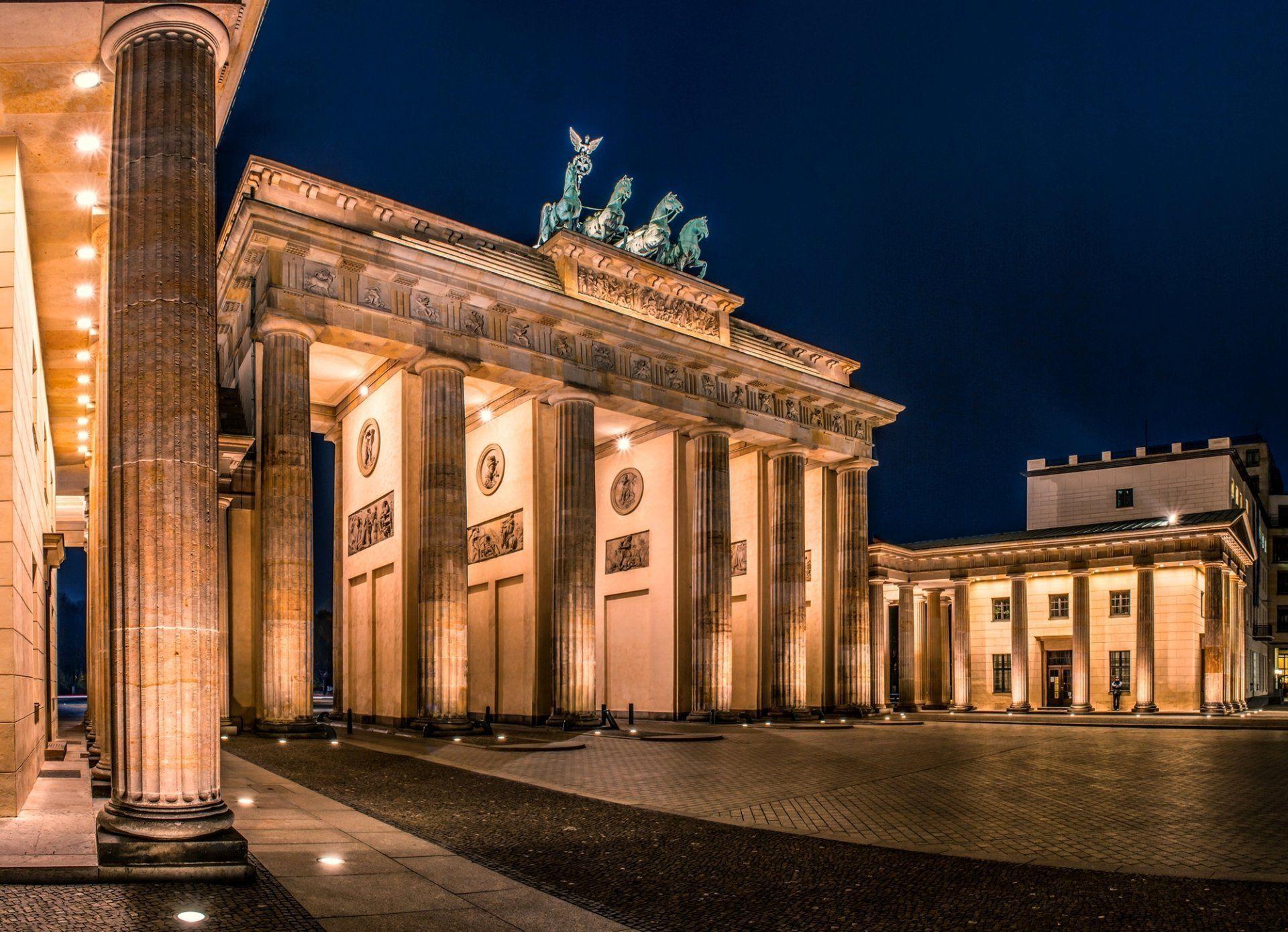 berlin deutschland germany brandenburger tor brandenburg gate town