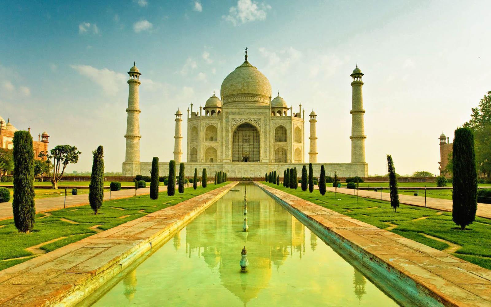 Must Visit Taj Mahal Once In Lifetime