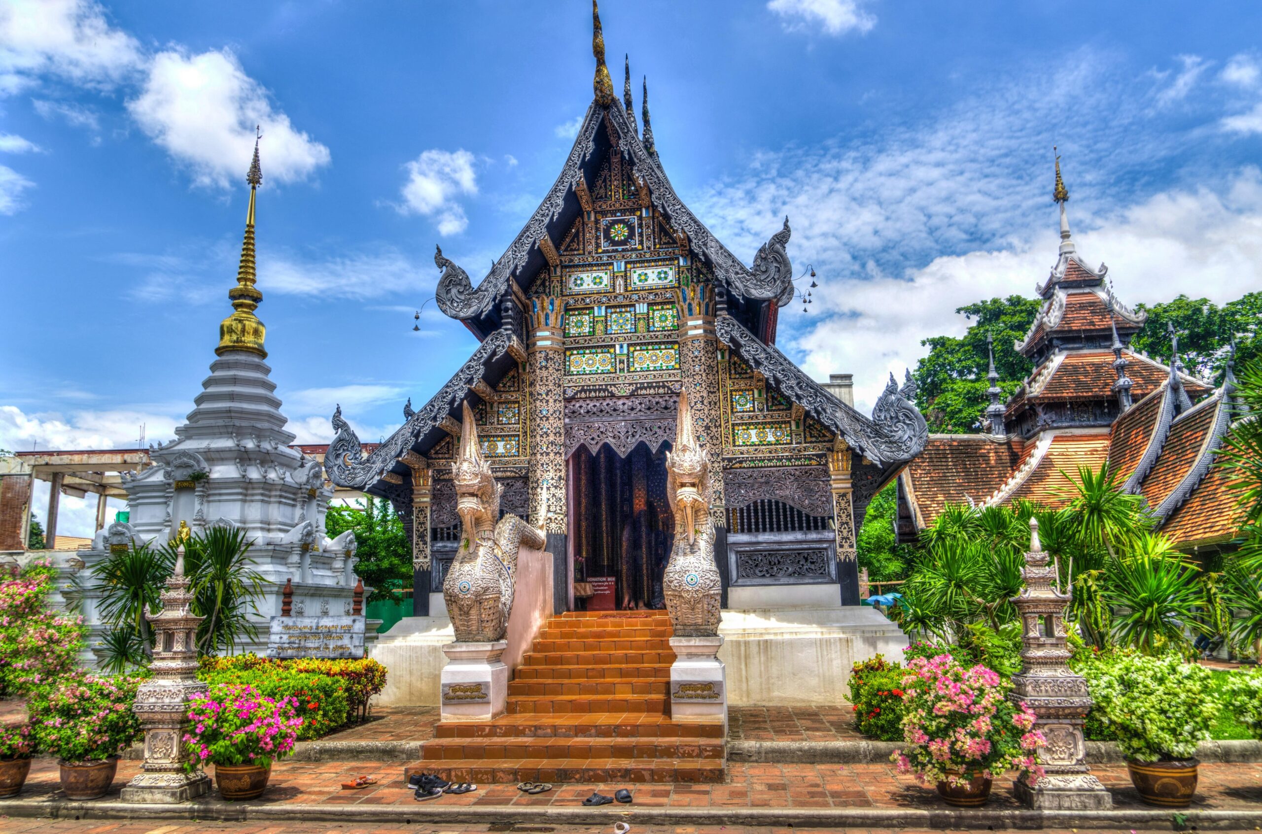 Download Thailand, Chiang Mai, Temple, Flowers Wallpapers