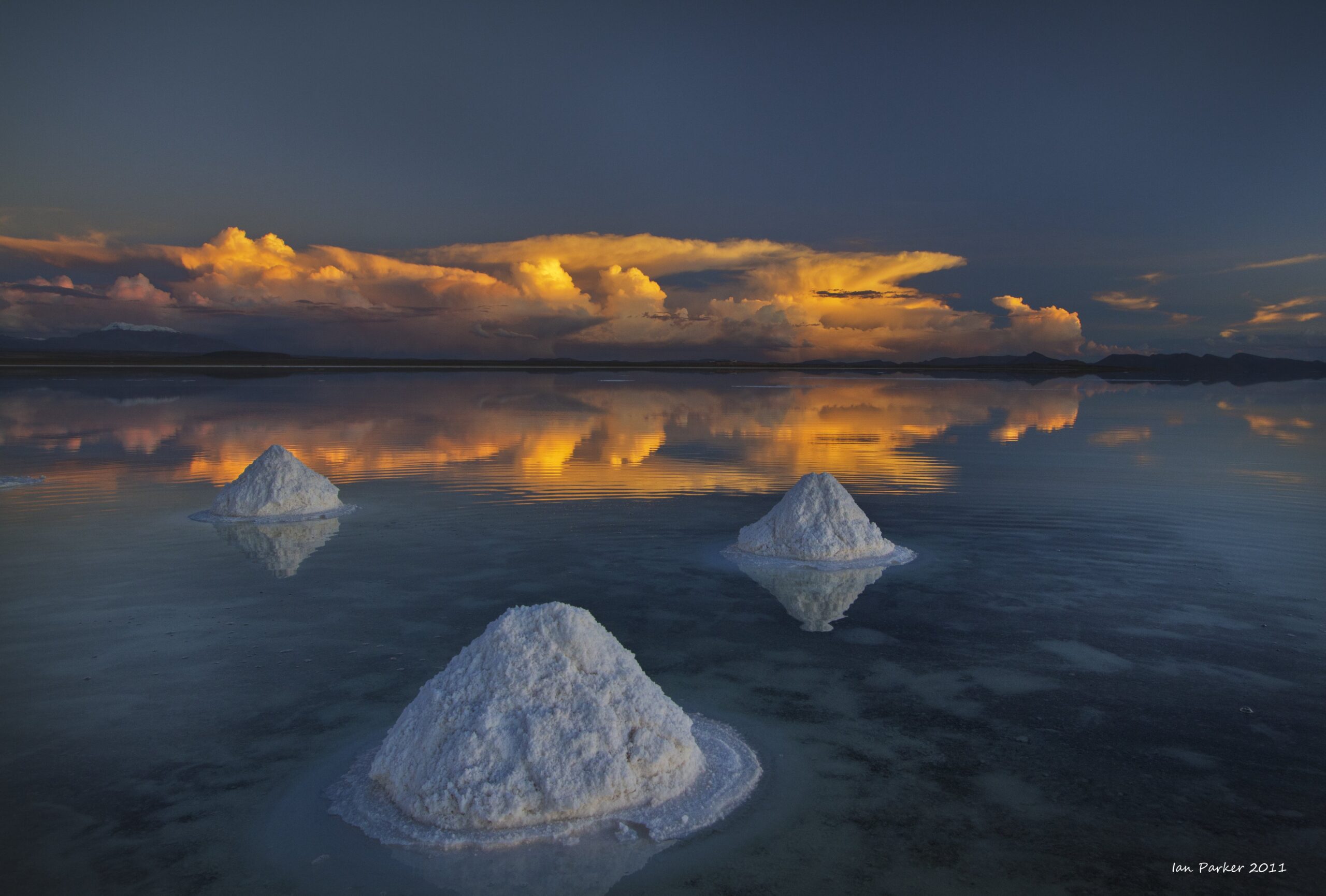 uyuni wallpapers 4k for your phone and desktop screen