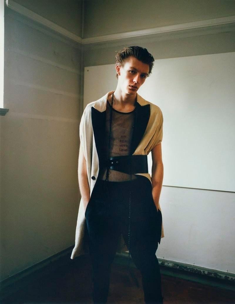 L’OFFICIEL HOMMES: Finnlay Davis by Joachim Mueller Ruchholtz