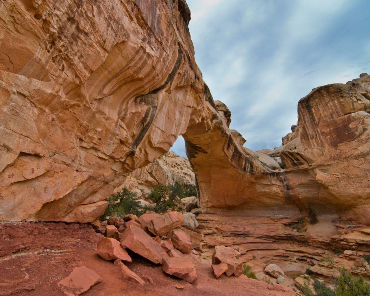 Hickman Bridge Capitol Reef desktop PC and Mac wallpapers