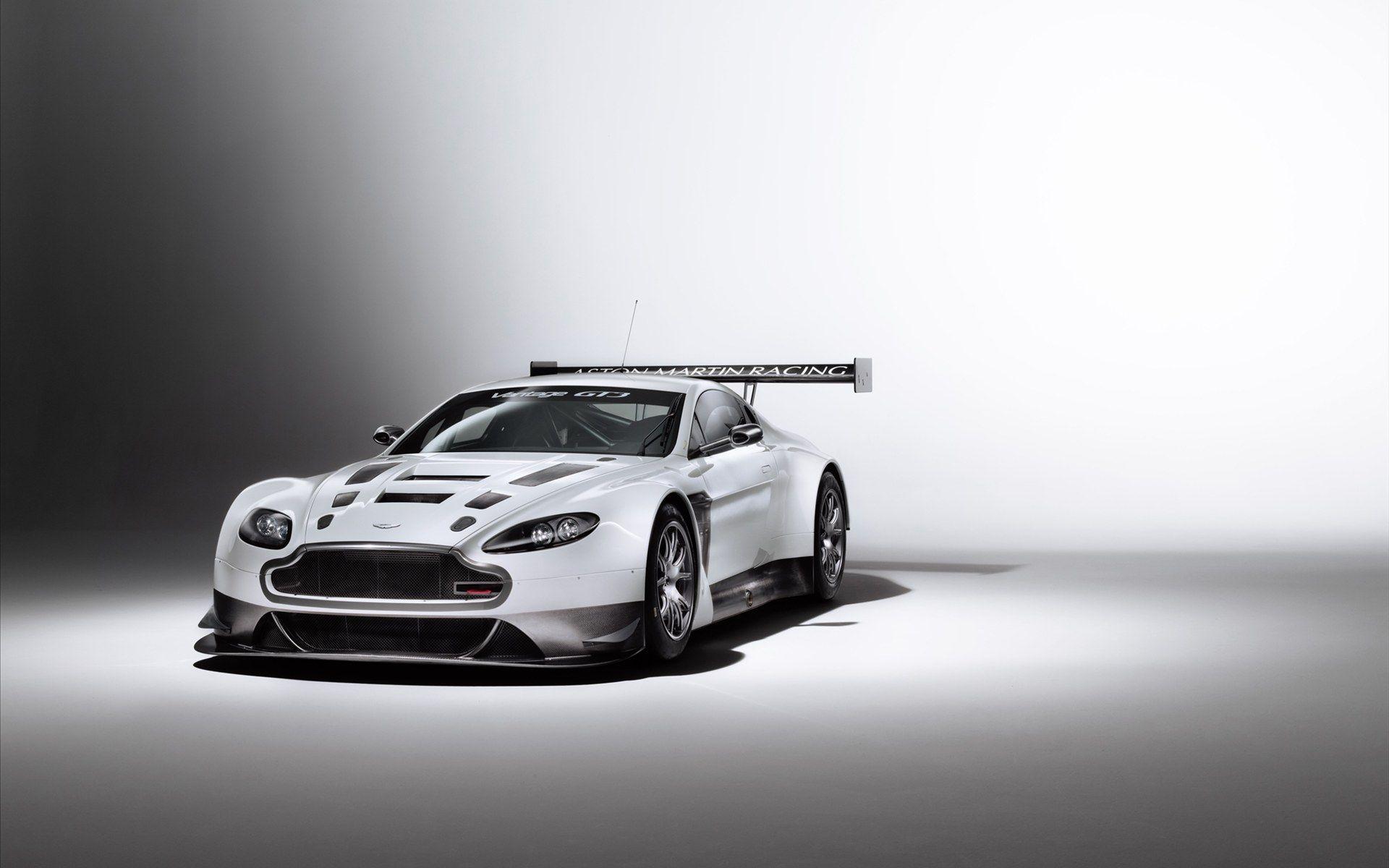 2012 Aston Martin V12 Vantage GT3 Wallpapers