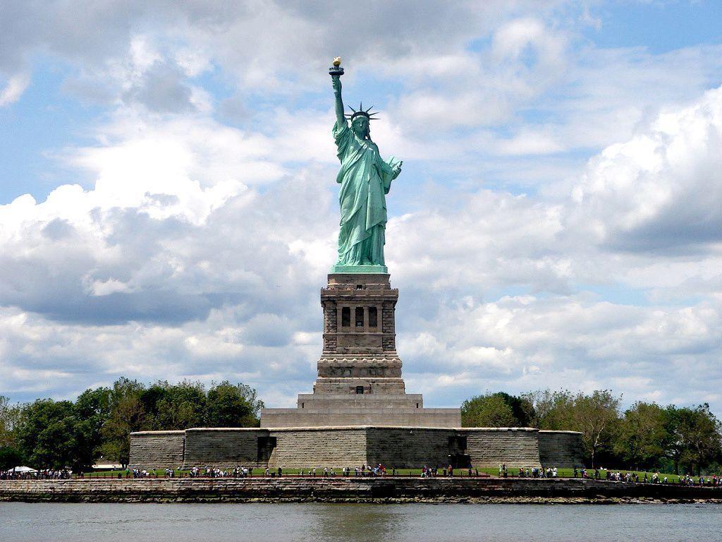 Wallpapers of statue of liberty Stock Free Image