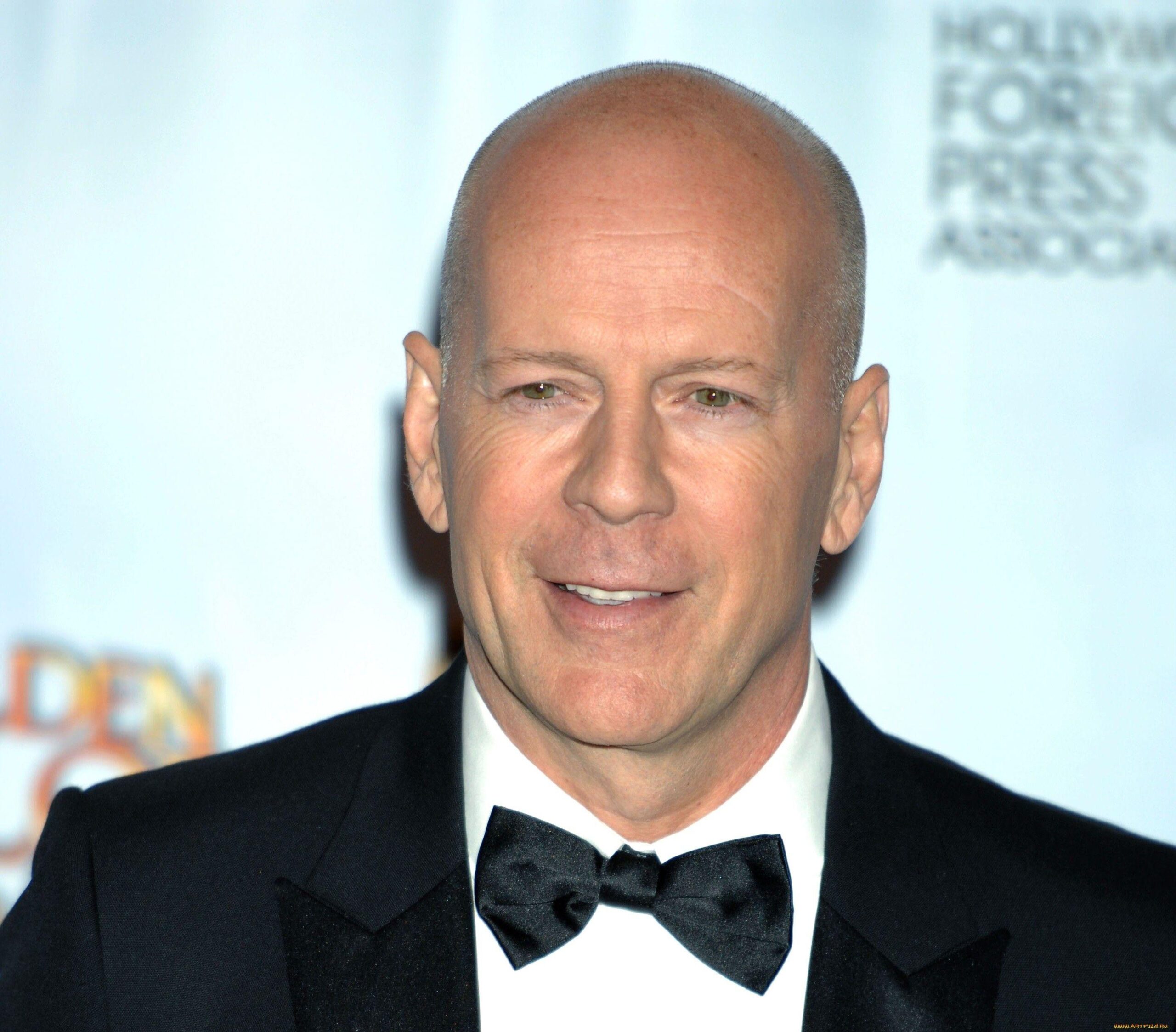 102 Bruce Willis HD Wallpapers