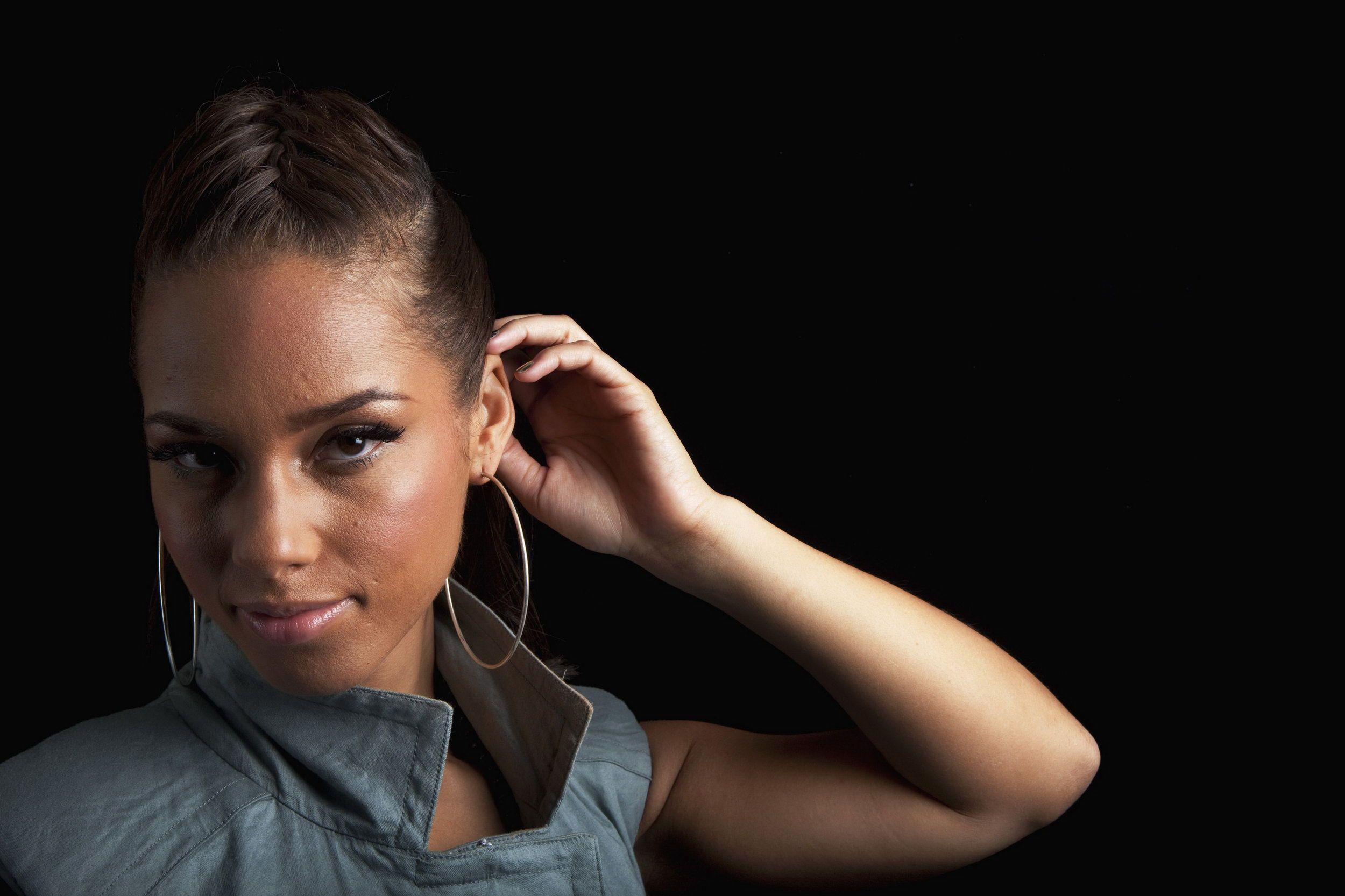 new Alicia Keys wallpapers