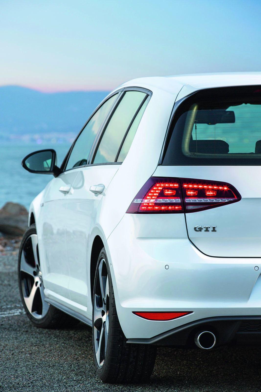 Volkswagen Golf GTI Mk7 2013 photo 97104 pictures at high resolution