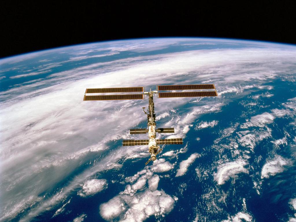 Free Wallpapers: International Space Station Wallpapers