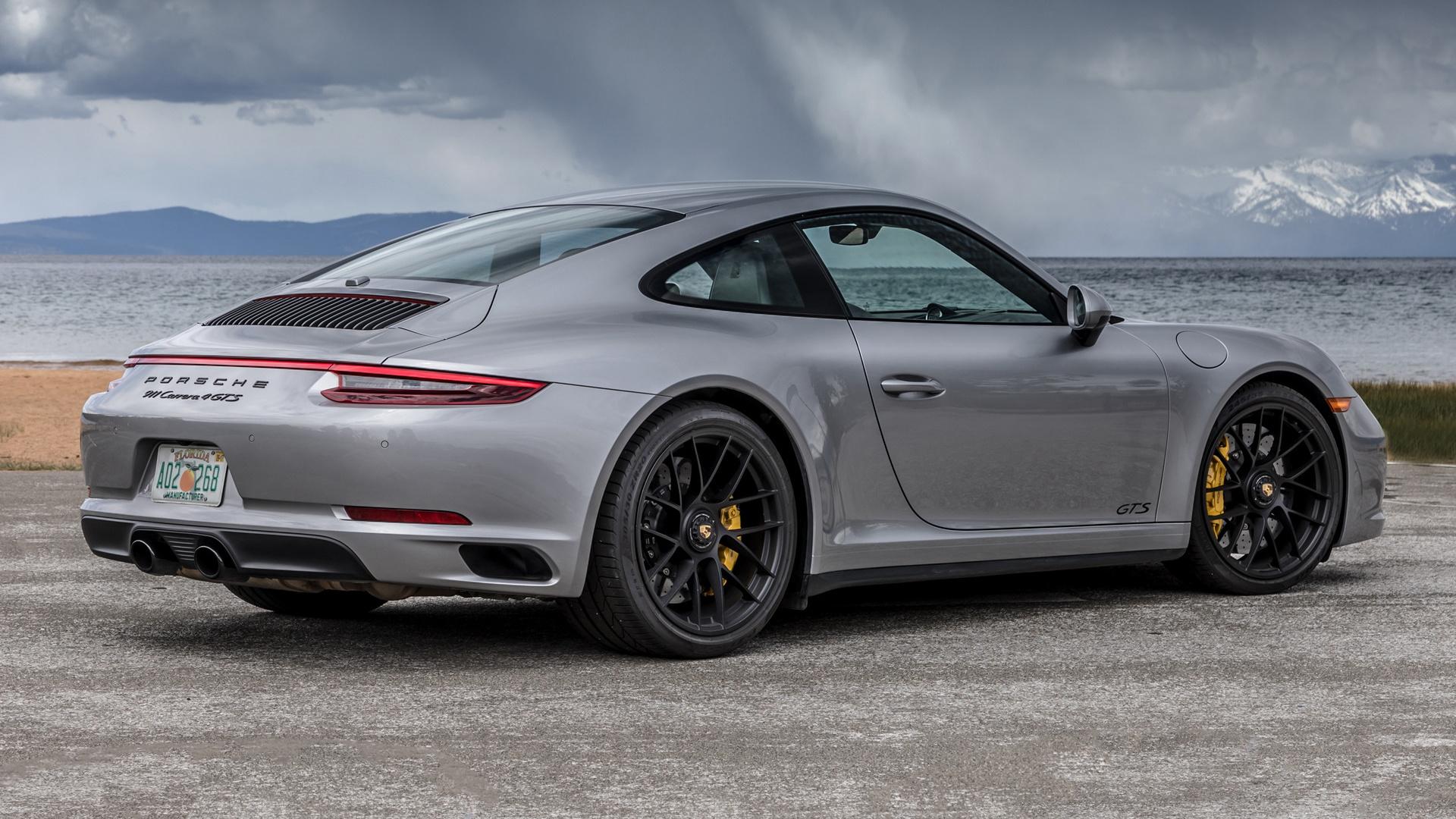 2018 Porsche 911 Carrera GTS