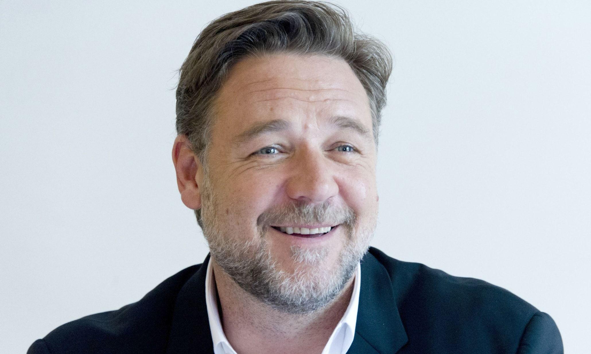 Russell Crowe HD Desktop Wallpapers