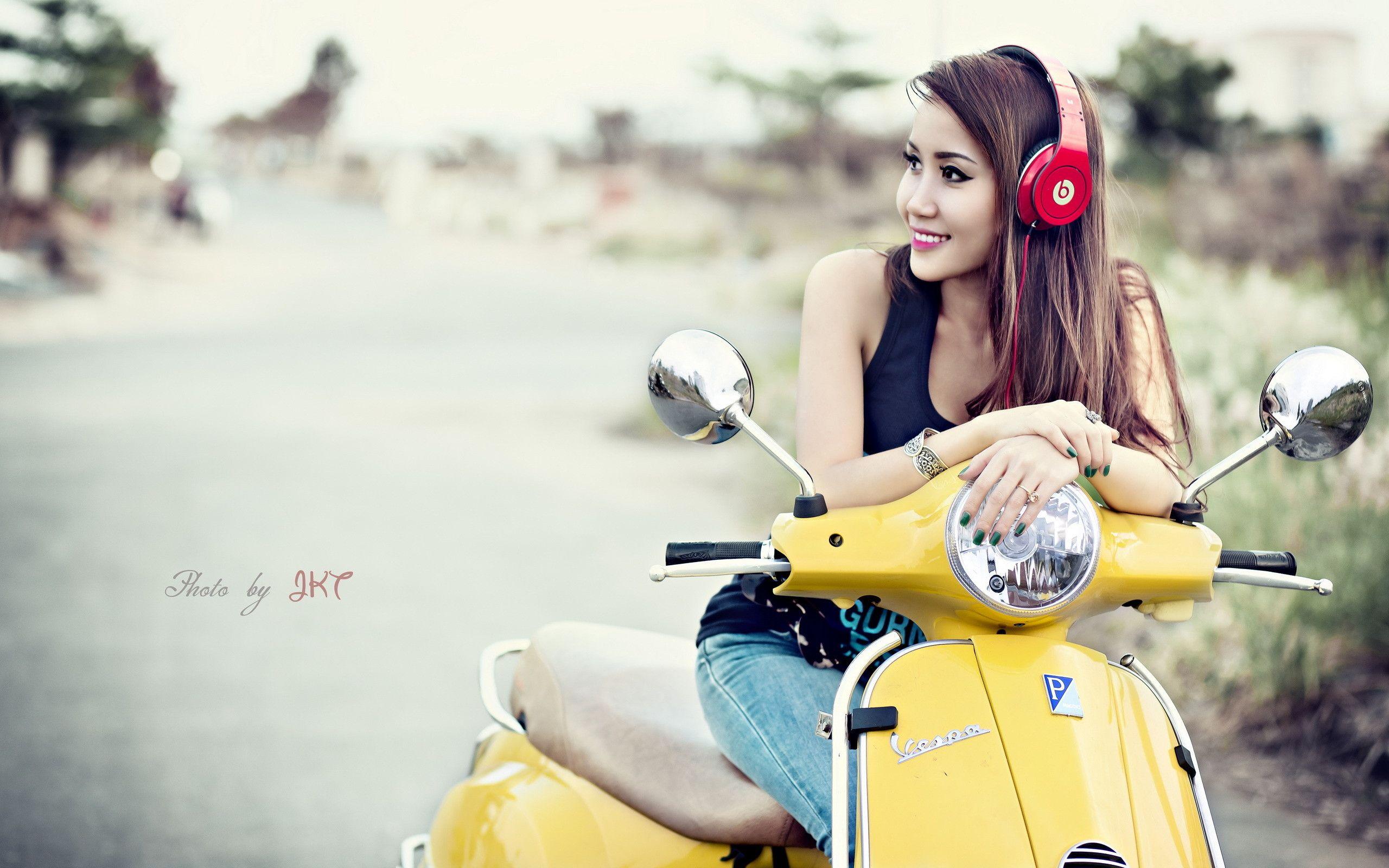 Scooter Vespa Asian headphones wallpapers