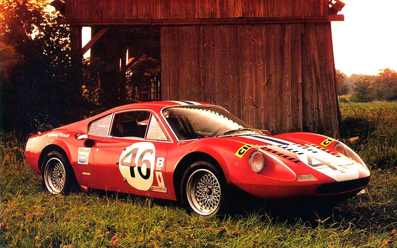 and Beautiful Ferrari Car Pictures and Wallpapers