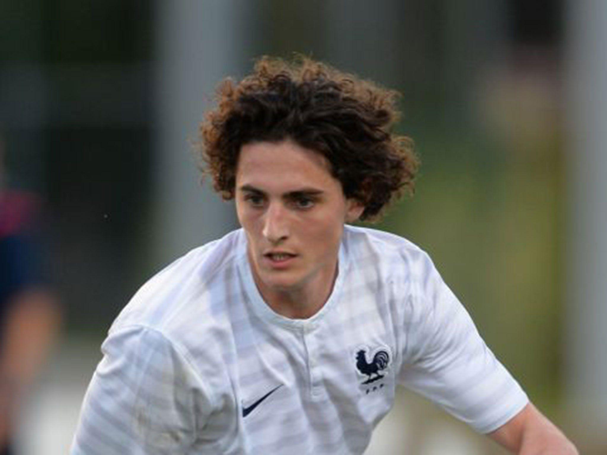 Adrien Rabiot: Chelsea ‘make £7 million offer’ for PSG starlet