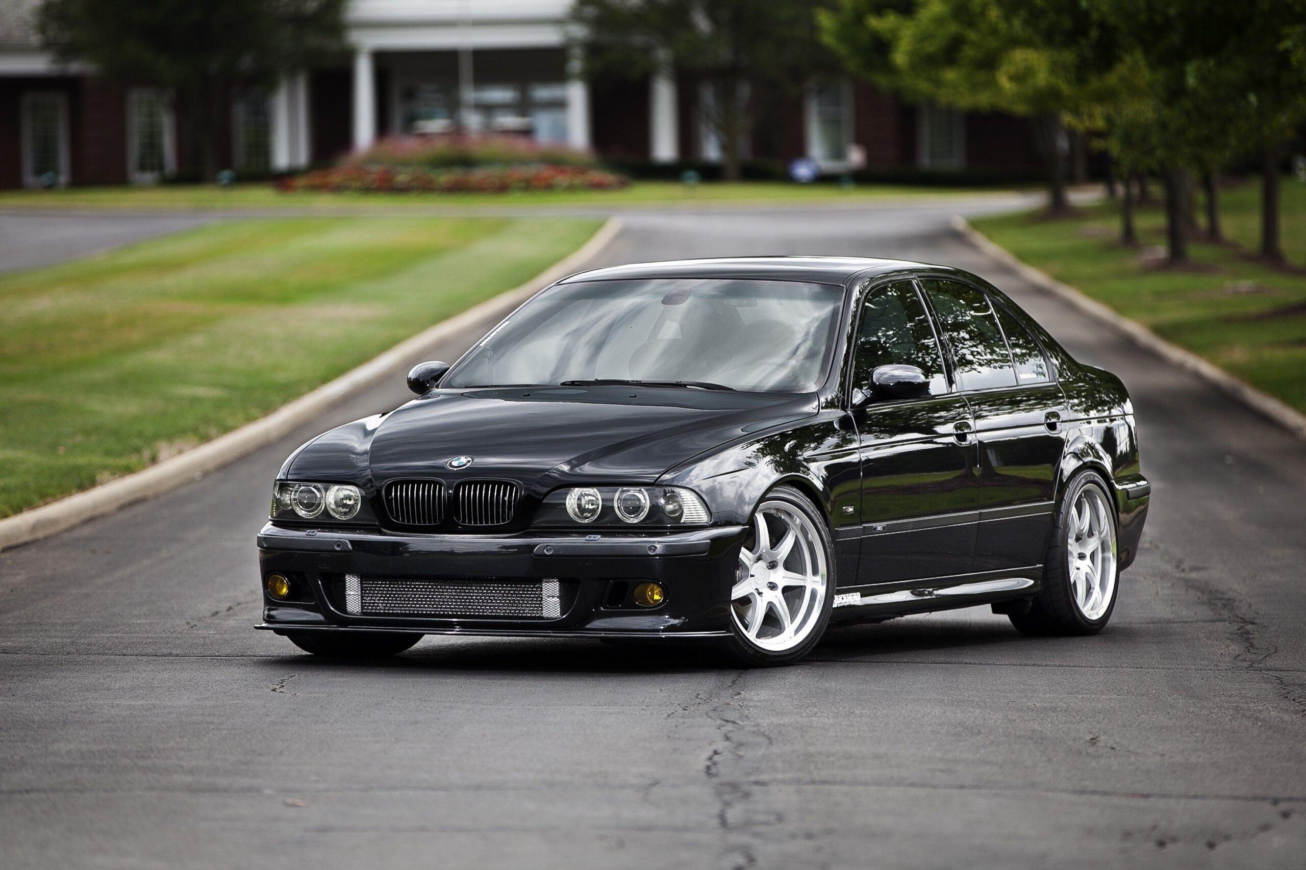 What to Look for When Buying a BMW E39 M5?