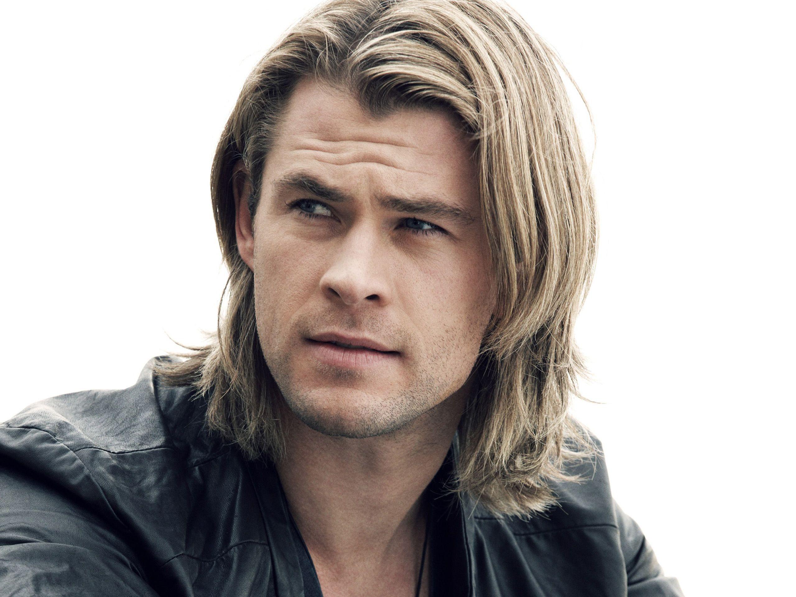 Chris Hemsworth Wallpapers