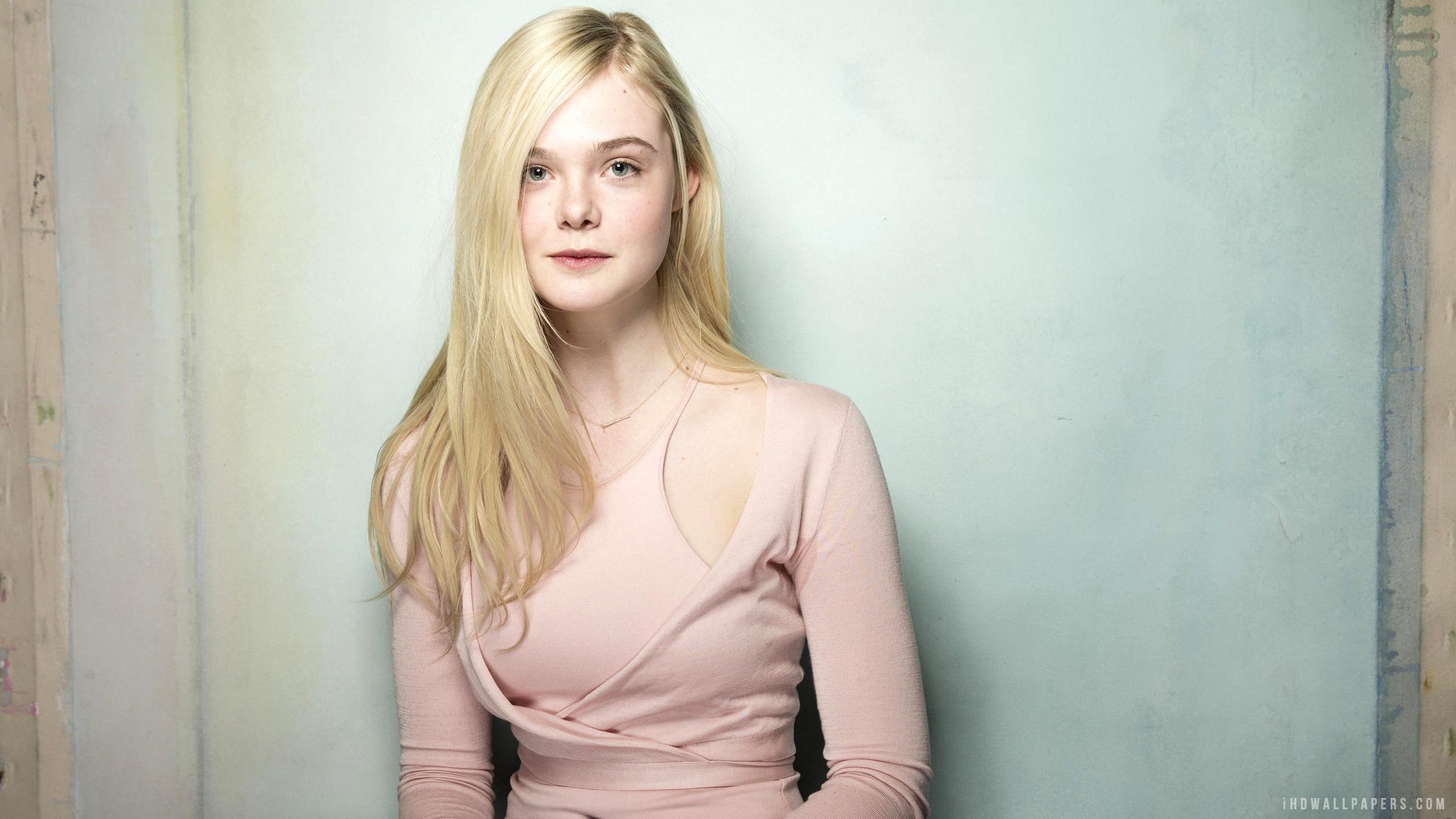 Elle Fanning wallpapers