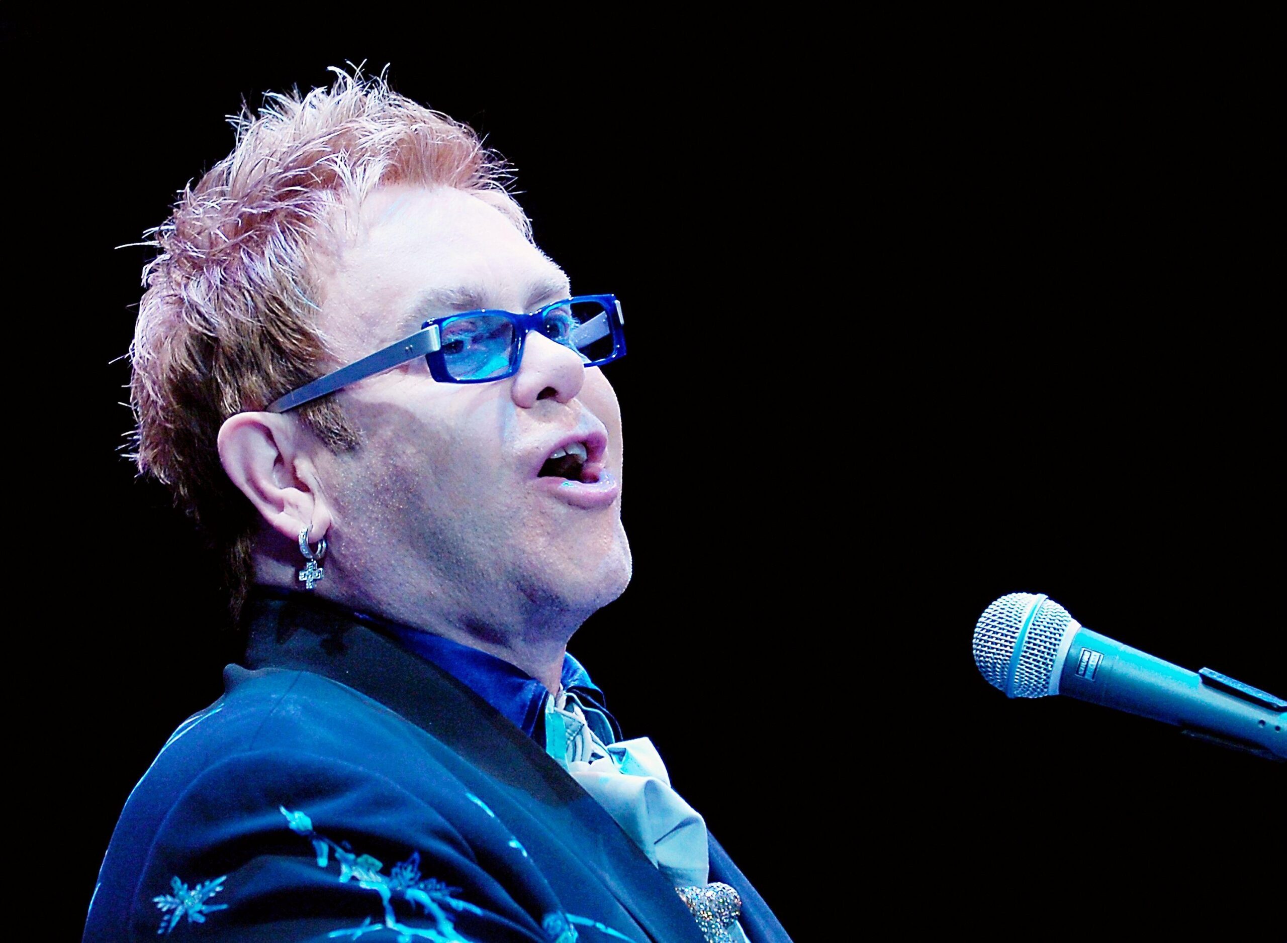 Elton John to play Victoria Feb. 14