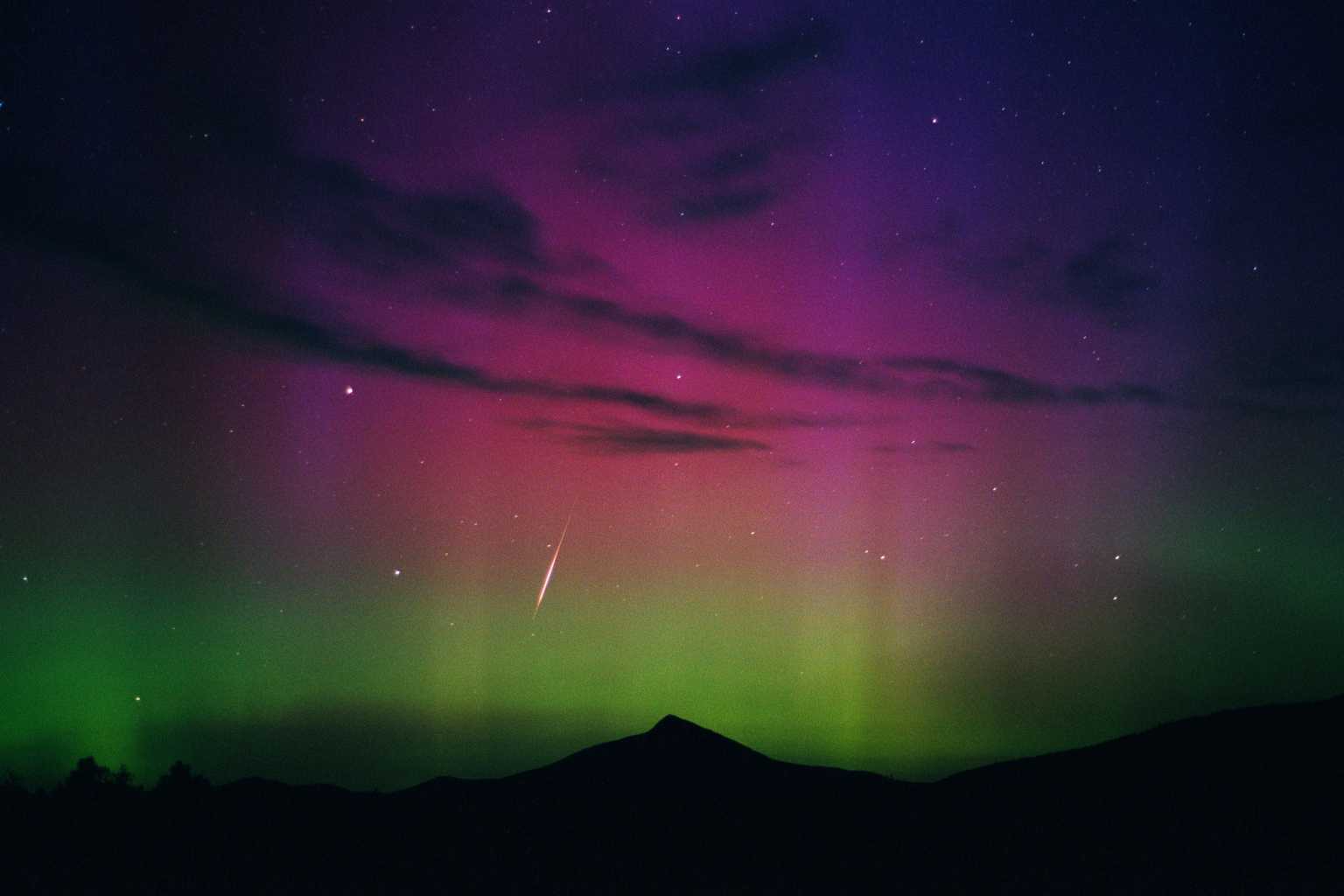 Free Meteor Shower Wallpapers Download