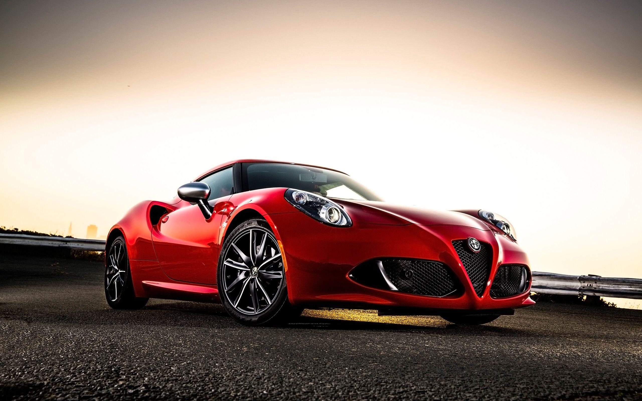 2016 Alfa Romeo 4C Wallpapers