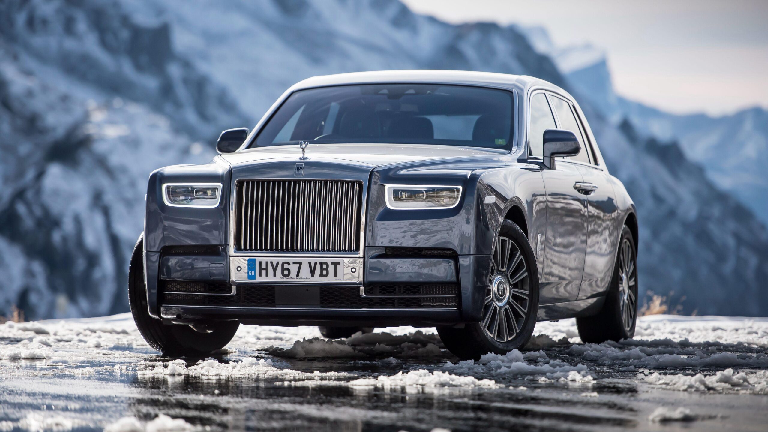 2017 Rolls Royce Phantom 4K 7 Wallpapers