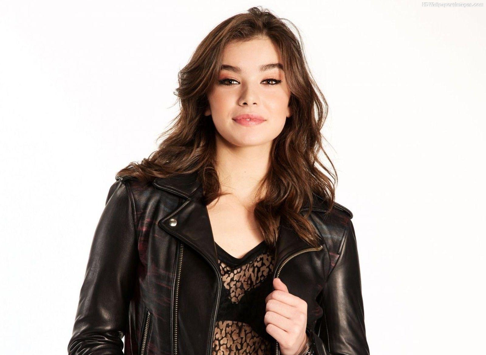 Hailee Steinfeld. Wallpapers list