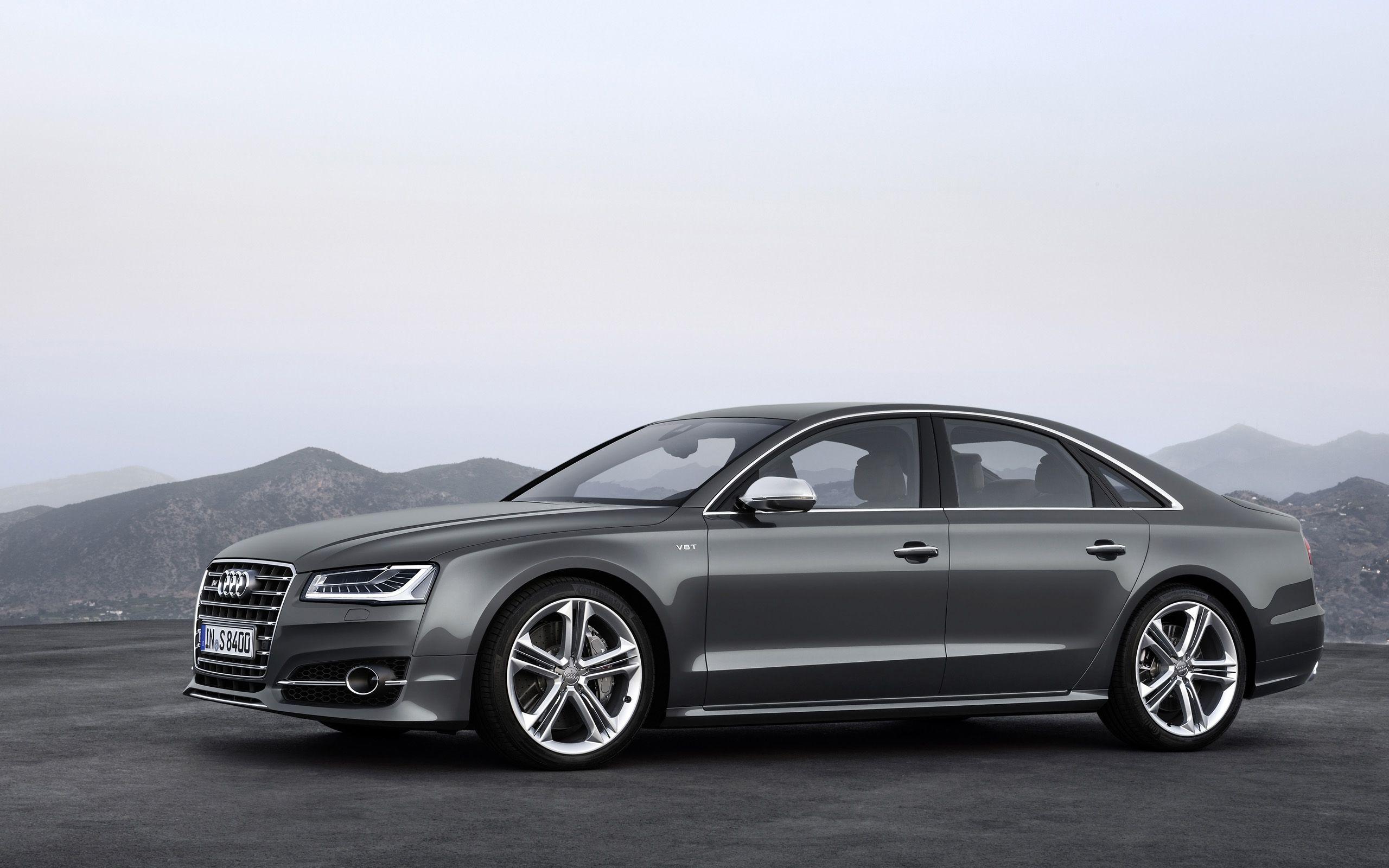 2014 Audi S8