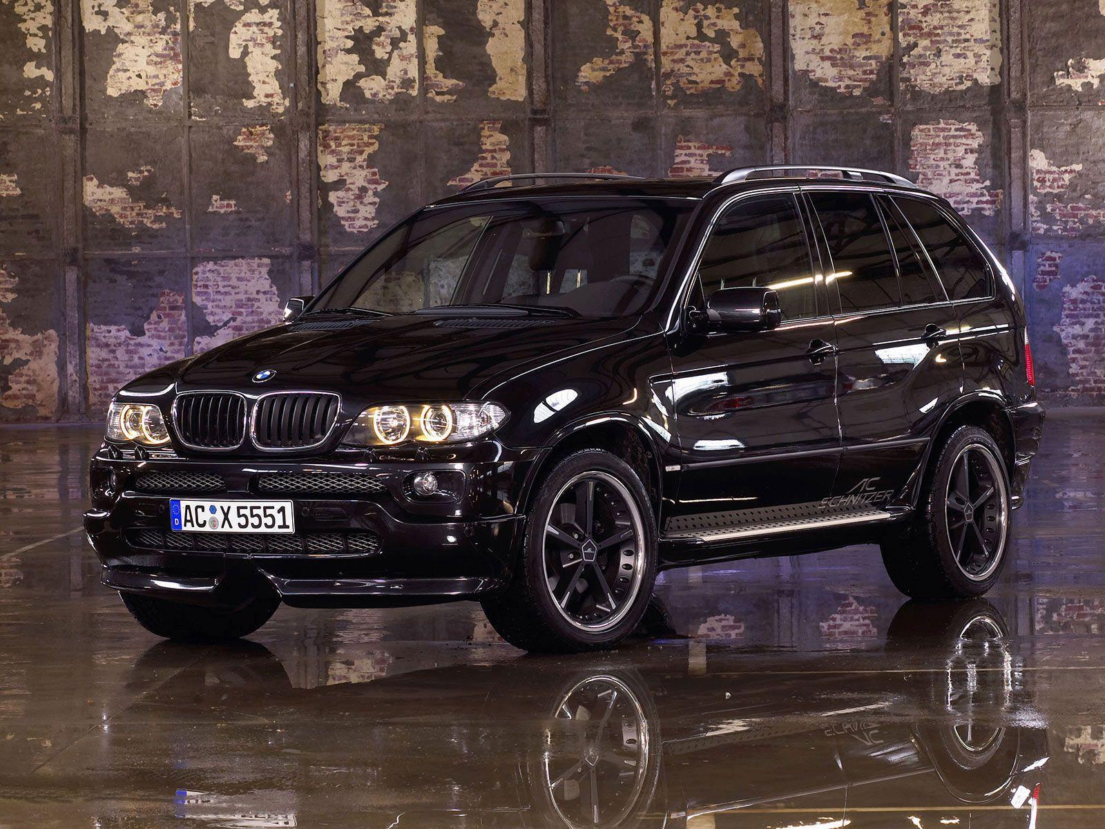 BMW X5 10 wallpapers