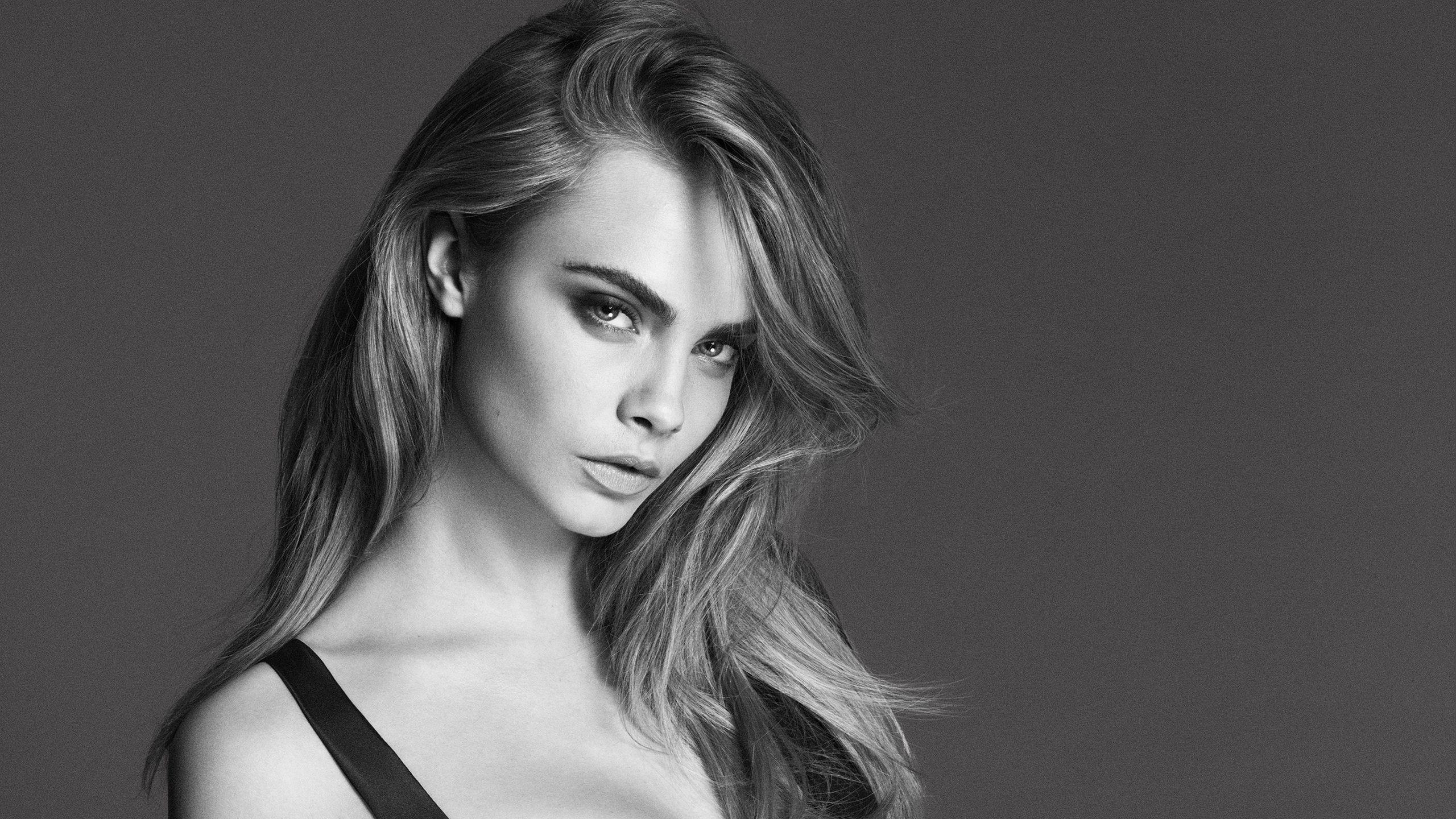 Actress Cara Delevingne Wallpapers