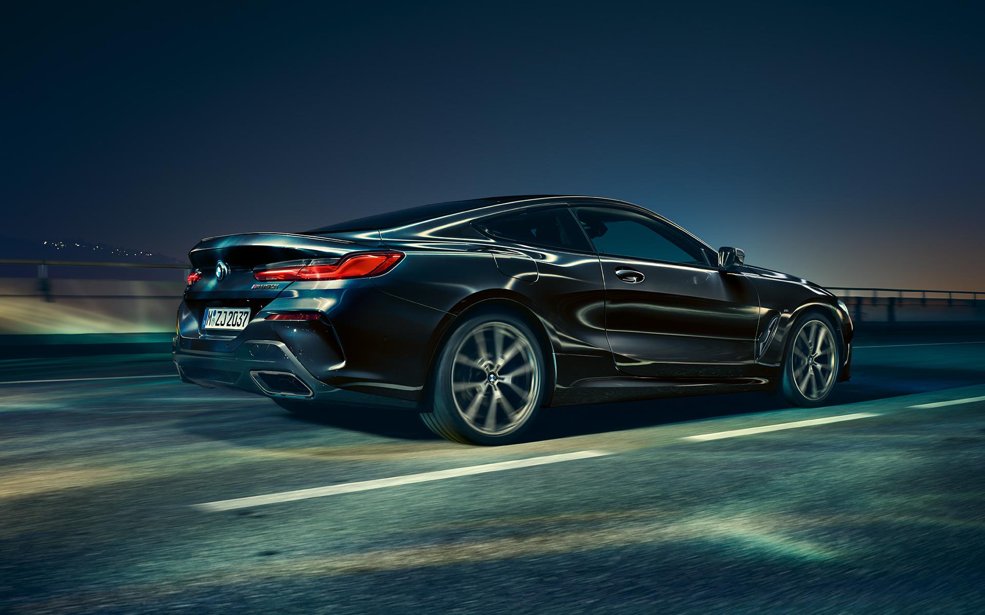 New wallpapers of the BMW 8 Series Coupe