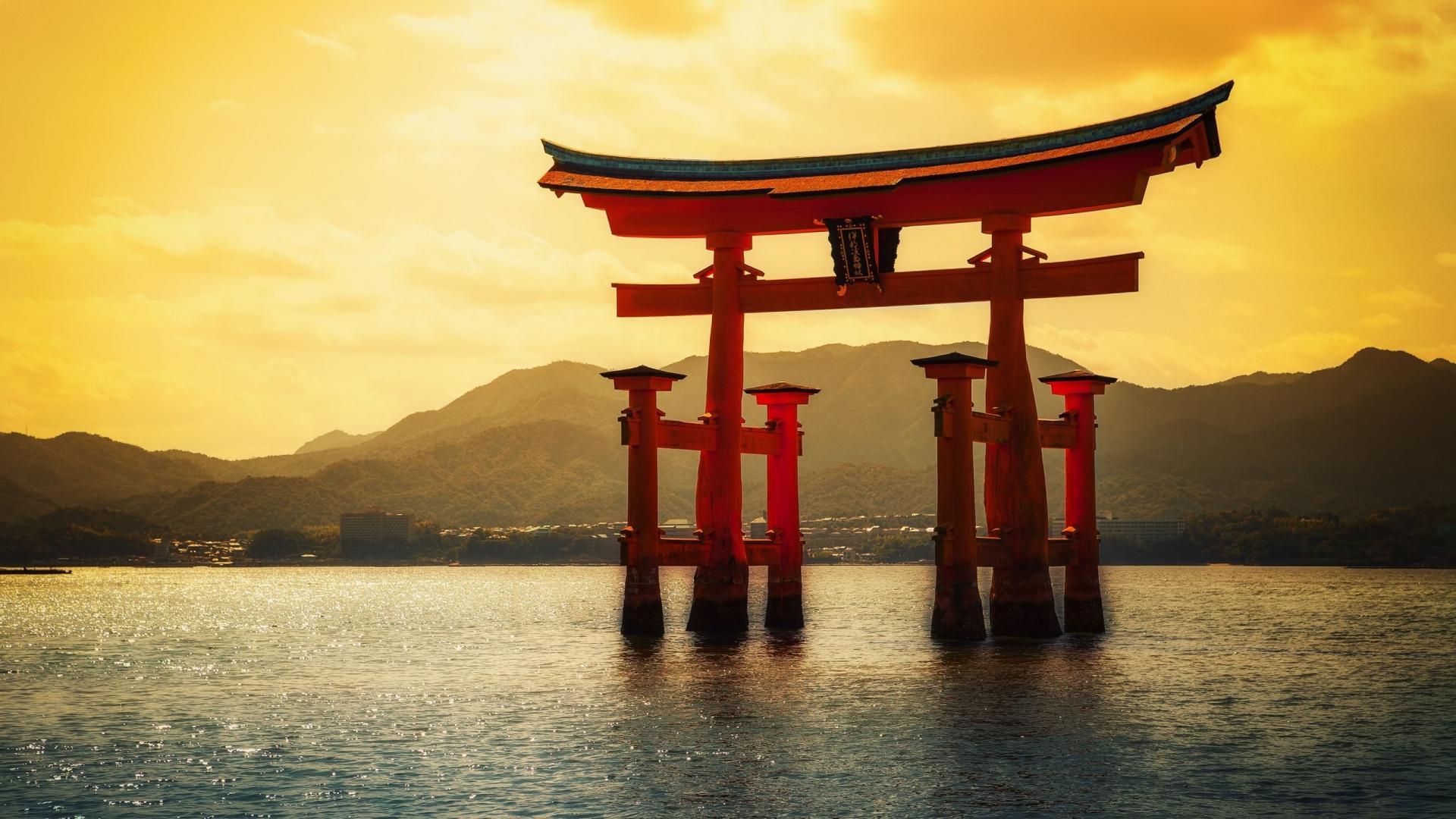 Gate sunlight torii seascapes japanese itsukushima shrine